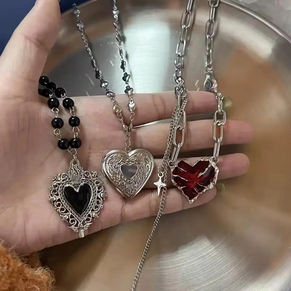Women's Gothic Punk Long Choker Necklace - Silver-Tone Ghost Claw Heart Pendant, Metal Coating, Letter Accent, Unisex Daily Wear Clavicle Jewelry Gift, Silver Heart Necklaces