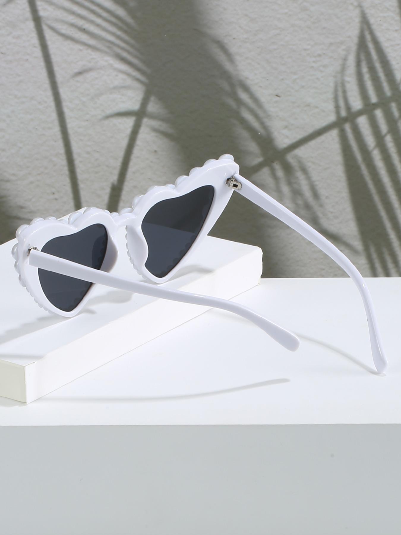 Heart-Shaped Pearl-Inspired Glasses, Luxe Style, Perfect for Mother's Day, Birthday Parties, Wedding Gifts, Includes Cleaning Cloth