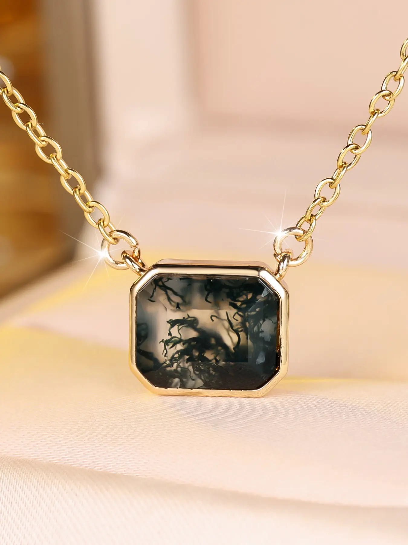 Moss Agate Cube Pendant Necklace, Bohemian Vintage Jewelry, Engagement Birthday Party Gift, Elegant Heart Design, All Seasons Wear