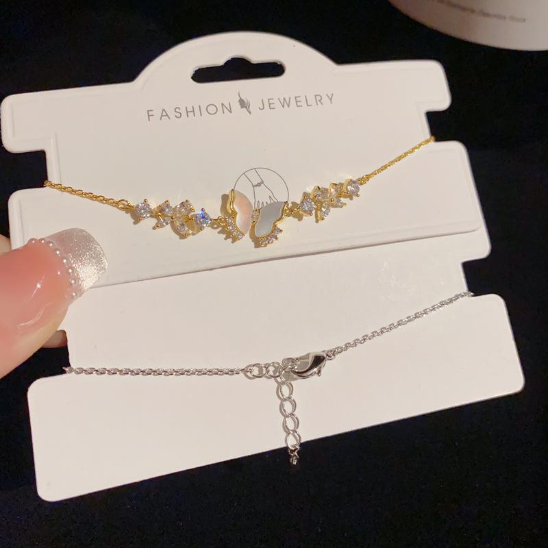 Women's Unique and Elegant Micro-Set Zircon Shell Butterfly Bracelet with Niche Luxury Fashion and Sophistication