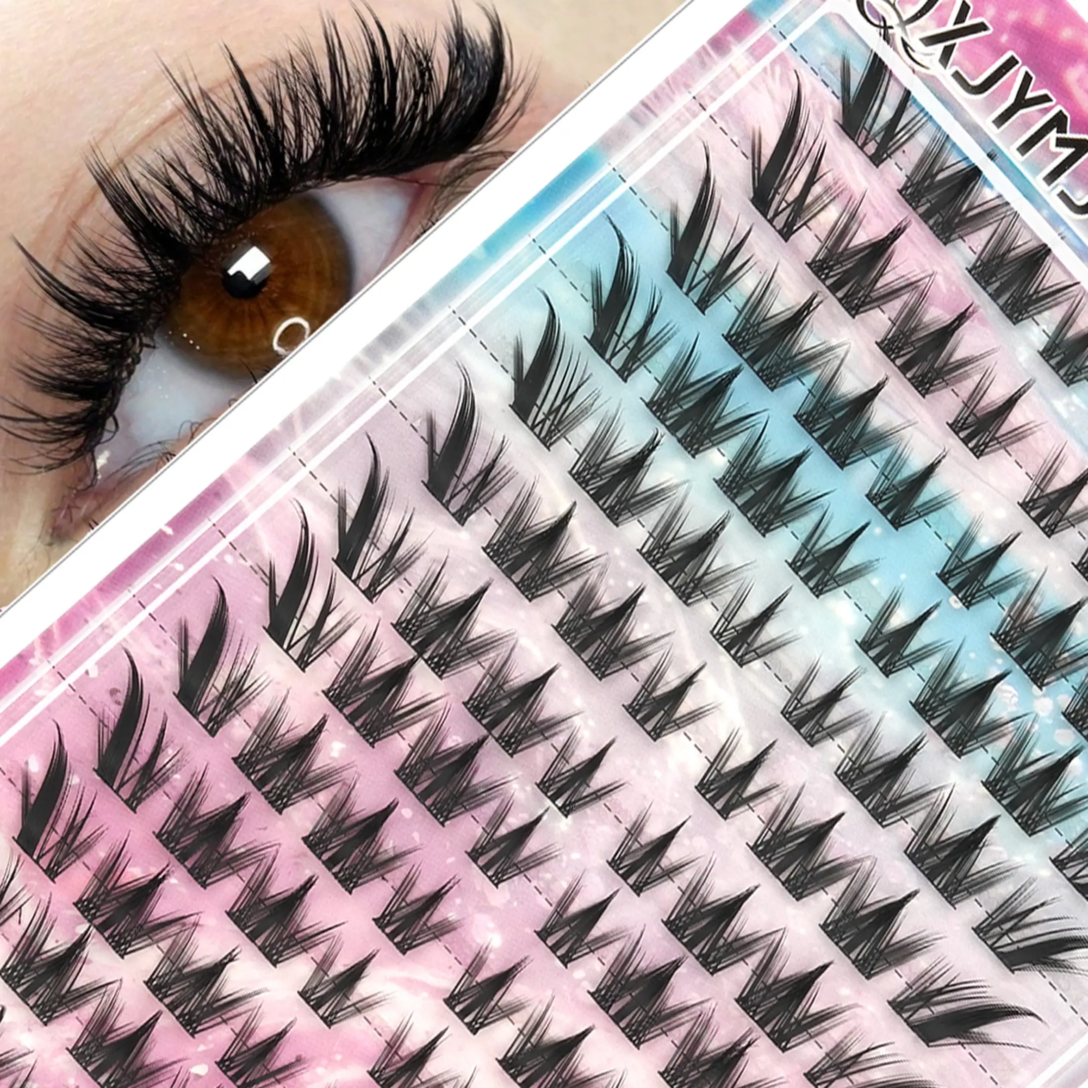 Cartoon Style False Lashes, 104 Pcs Japanese Korean Design, Unique Slanted Hair Flow, Lightweight Soft, Ideal for Student Makeup & Daily Use