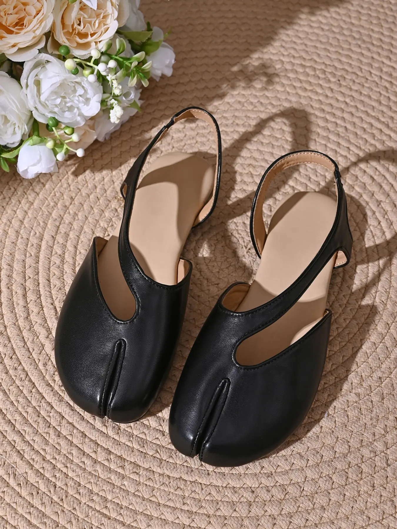 Women Split Tabi Toe Slingback Flats, Cutout Soft Faux Leather Back Strap Casual Flat Shoes, 4 Colors Black Champagne Silver Metallic Silver Red