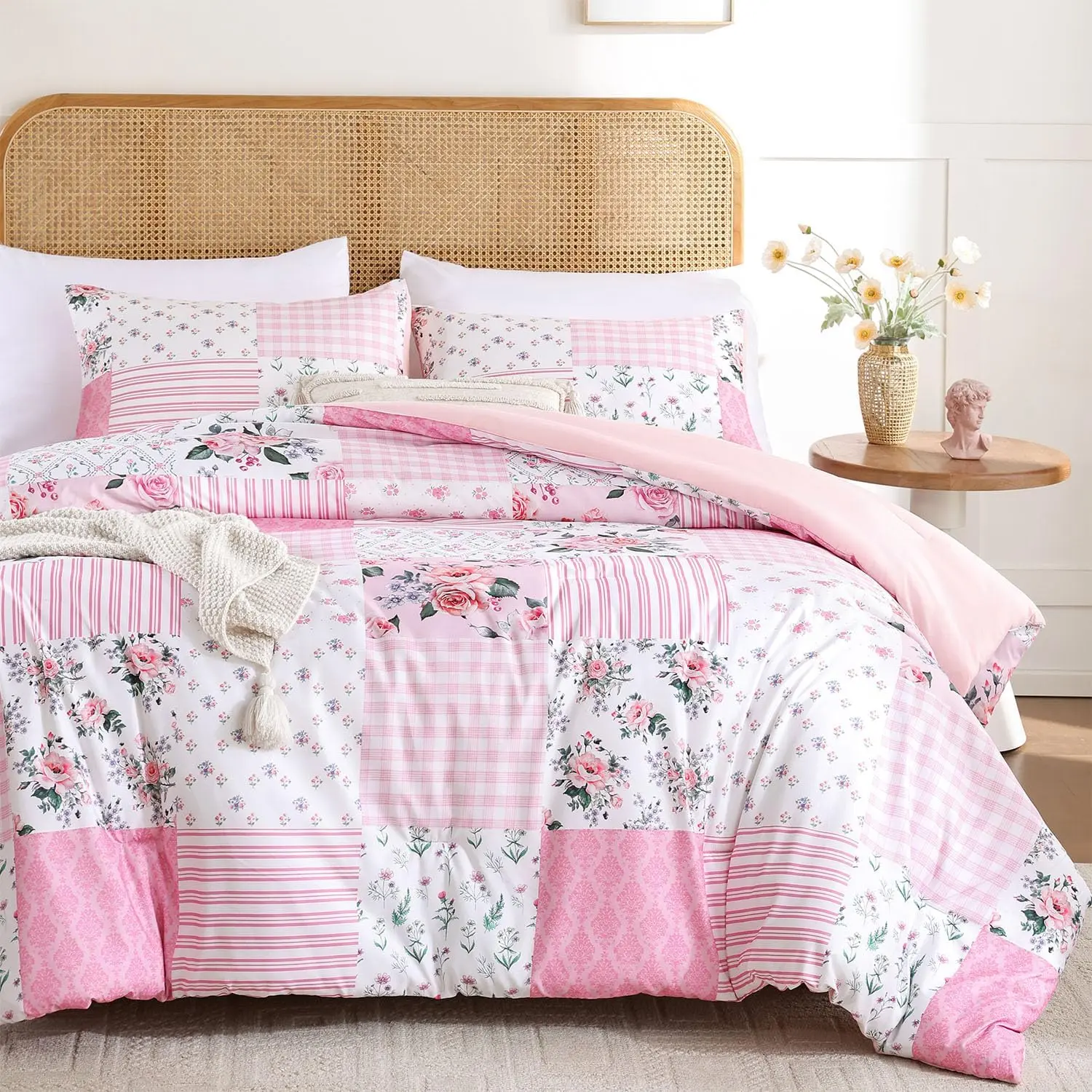Pink Floral Queen Comforter Set, Soft Lightweight All Season Bedding Set for Girls, Cozy Cottagecore Botanical Comforter Queen Size with 2 Pillow Shams, Breathable Floral Bed Set