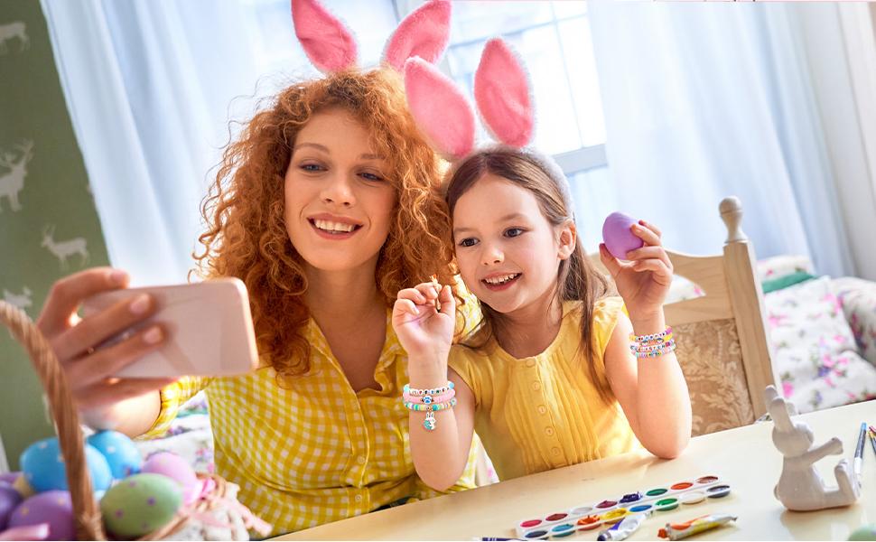 7 Pcs Easter Bunny Beaded Bracelet Set - Stackable Polymer Clay Heishi Stretch Bracelets with Bunny Carrot Egg Charms, easter bracelet bunny bracelet for gir, Easter Spring Jewelry Gifts for Teen