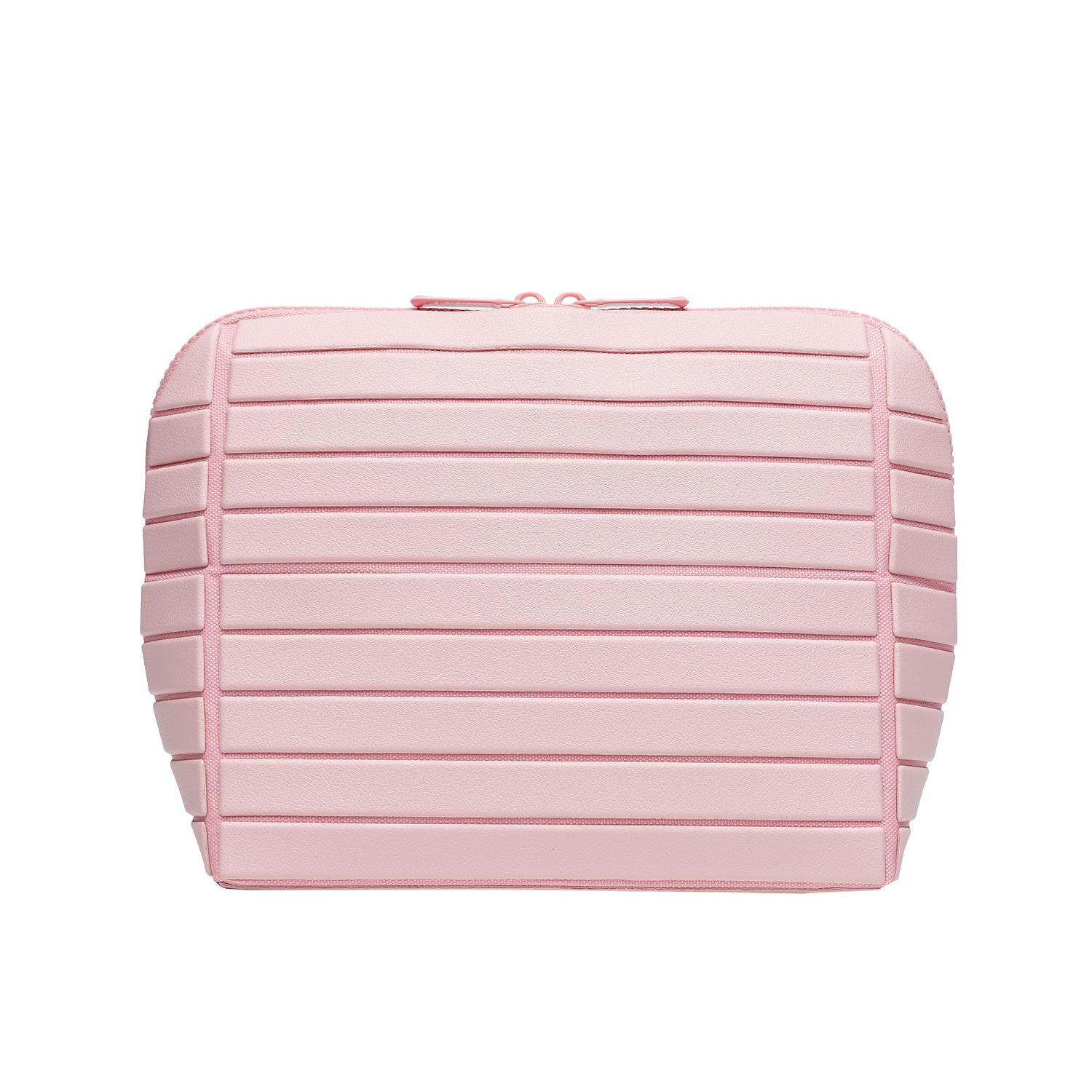 Diamond-shaped bag is super practical, large-capacity, and aesthetically pleasing. It is a storage bag for travel and commuting with a striped three-dimensional design, also suitable as a makeup bag