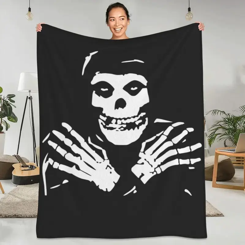 Misfits Crimson Ghost Fiend Skull Black White Silhouette Print Flannel Throw Blanket, Punk Vintage Cotton Fabric Anti-Pilling Horror Band Warm Blanket, Gift for Rock Music Fans, Wall Decor Option