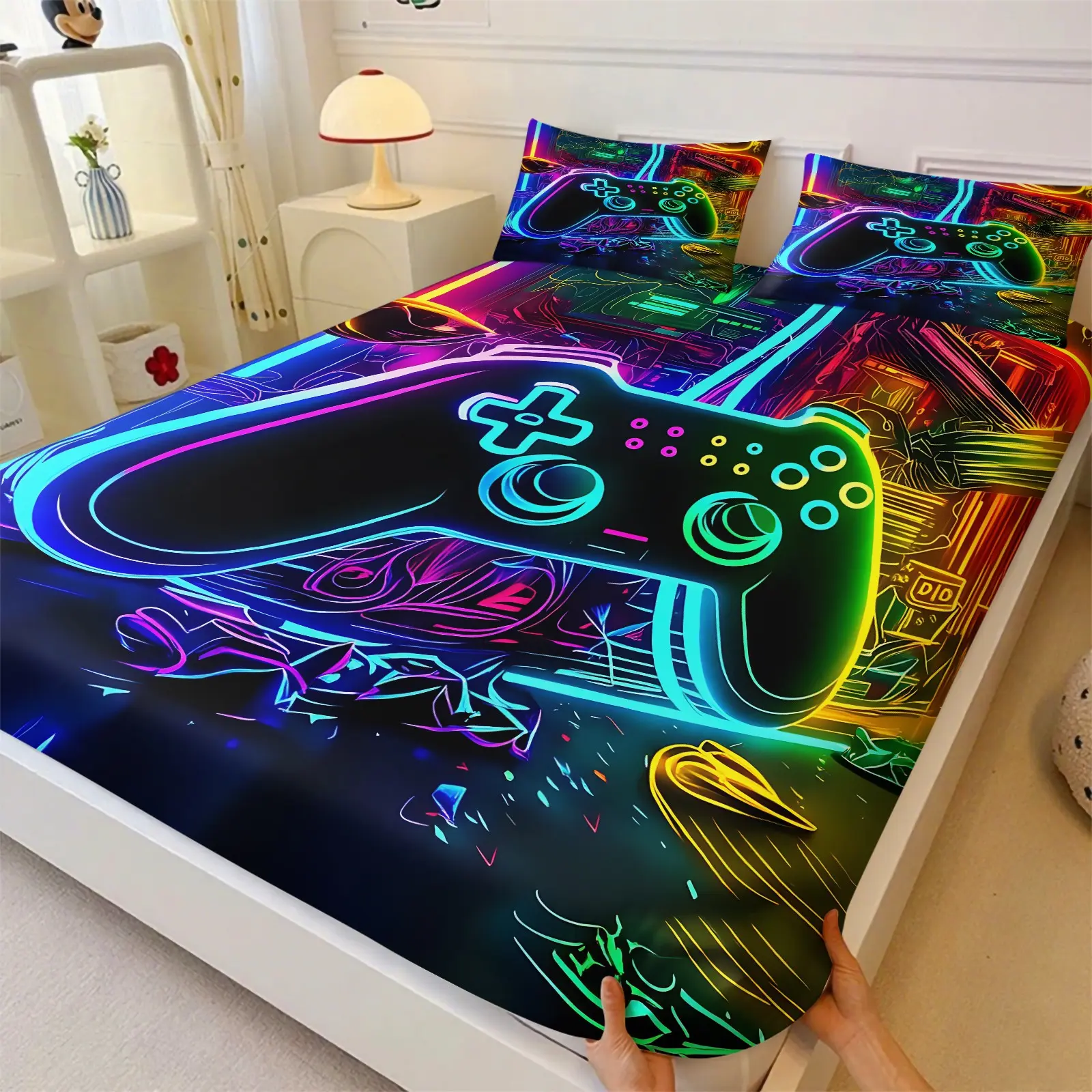 3-Piece Set Neon Game Controller Cyberpunk Style Fitted Sheet Set, 1 Fitted Sheet & 2 Coreless Pillowcases, Soft Breathable Deep Pocket Mattress Cover, Gradient Color Matching Game Console Elements, Trendy Cool Decor For Teen Boys Gaming Rooms Decor