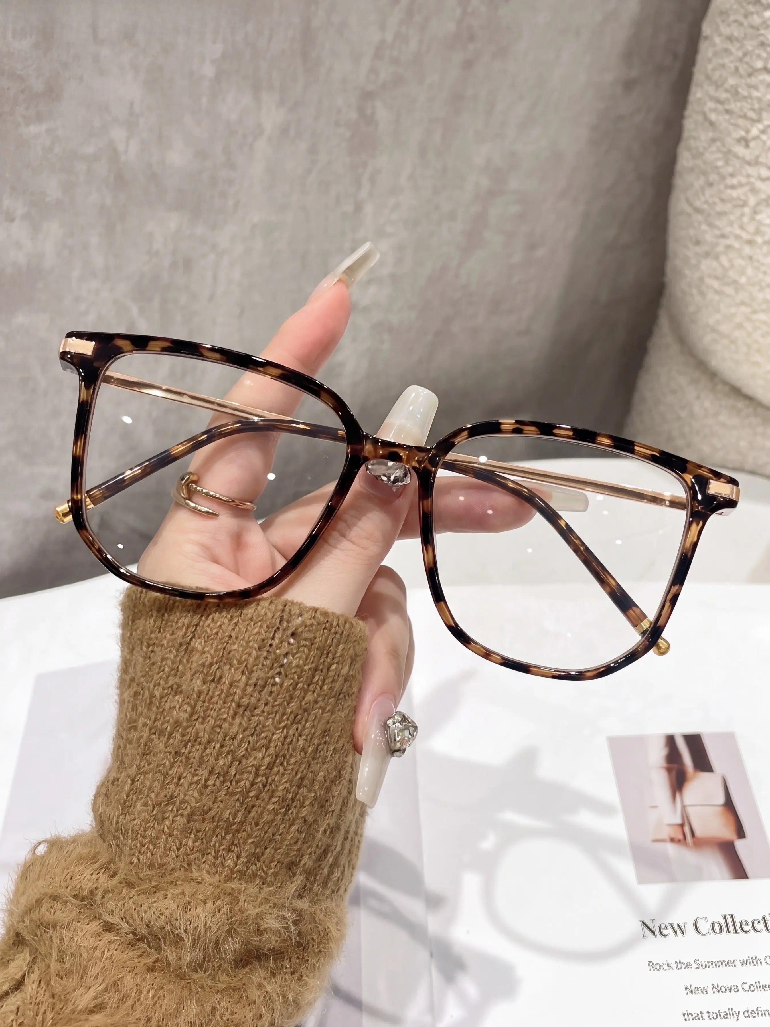 Unisex Summer Beach Square Casual Metal Frame Glasses, Square Metallic Frames, Blue Light Blocking, Perfect for Parties, Outdoor Activities, Vacation Style
