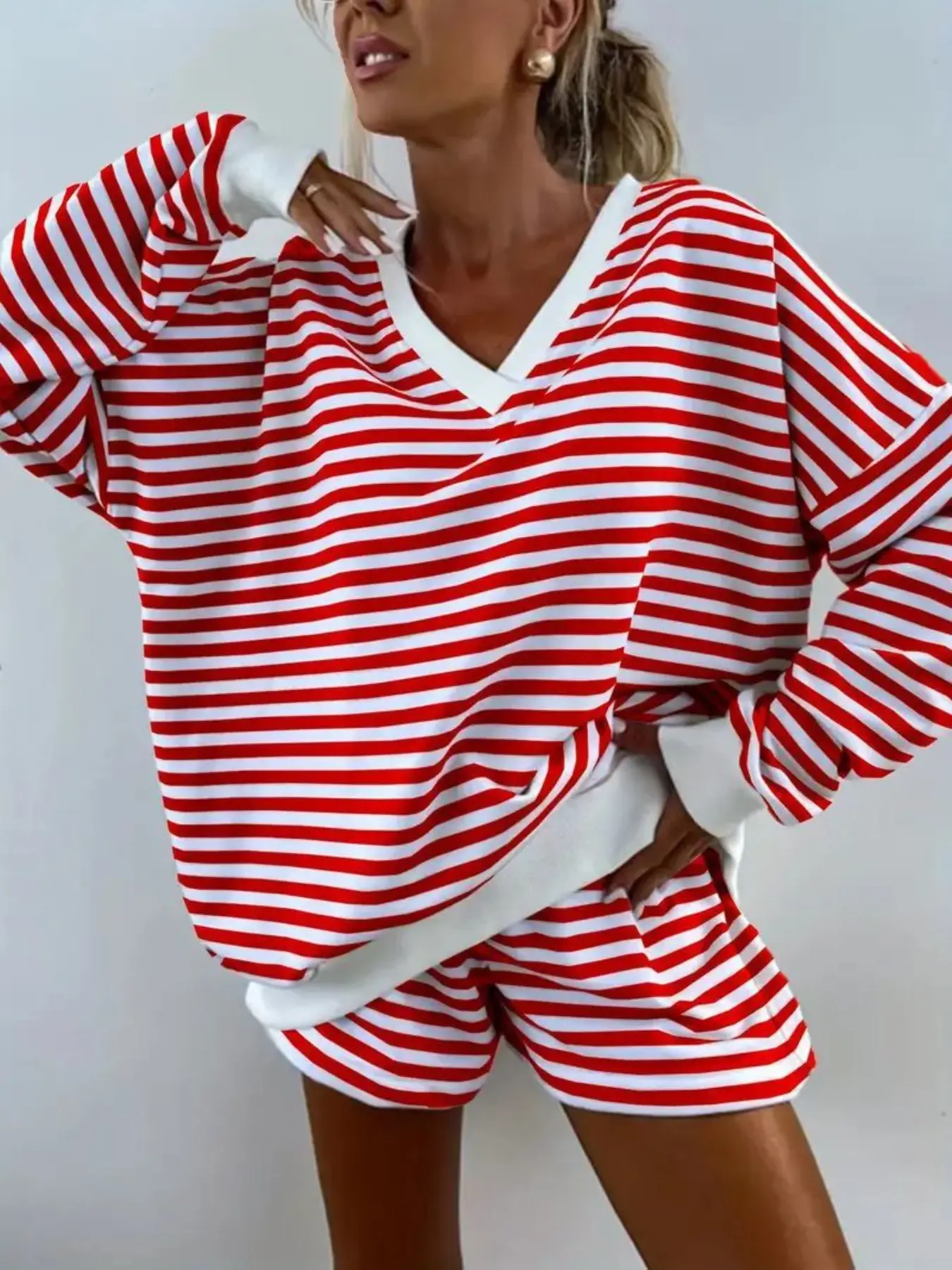 Women's 2-Piece Casual Set, Outfit, Striped Summer New Arrival, Long Sleeve V-Neck Loose Top, Sporty Shorts, Comfortable and Stylish, Polyester Matching Shorts Set