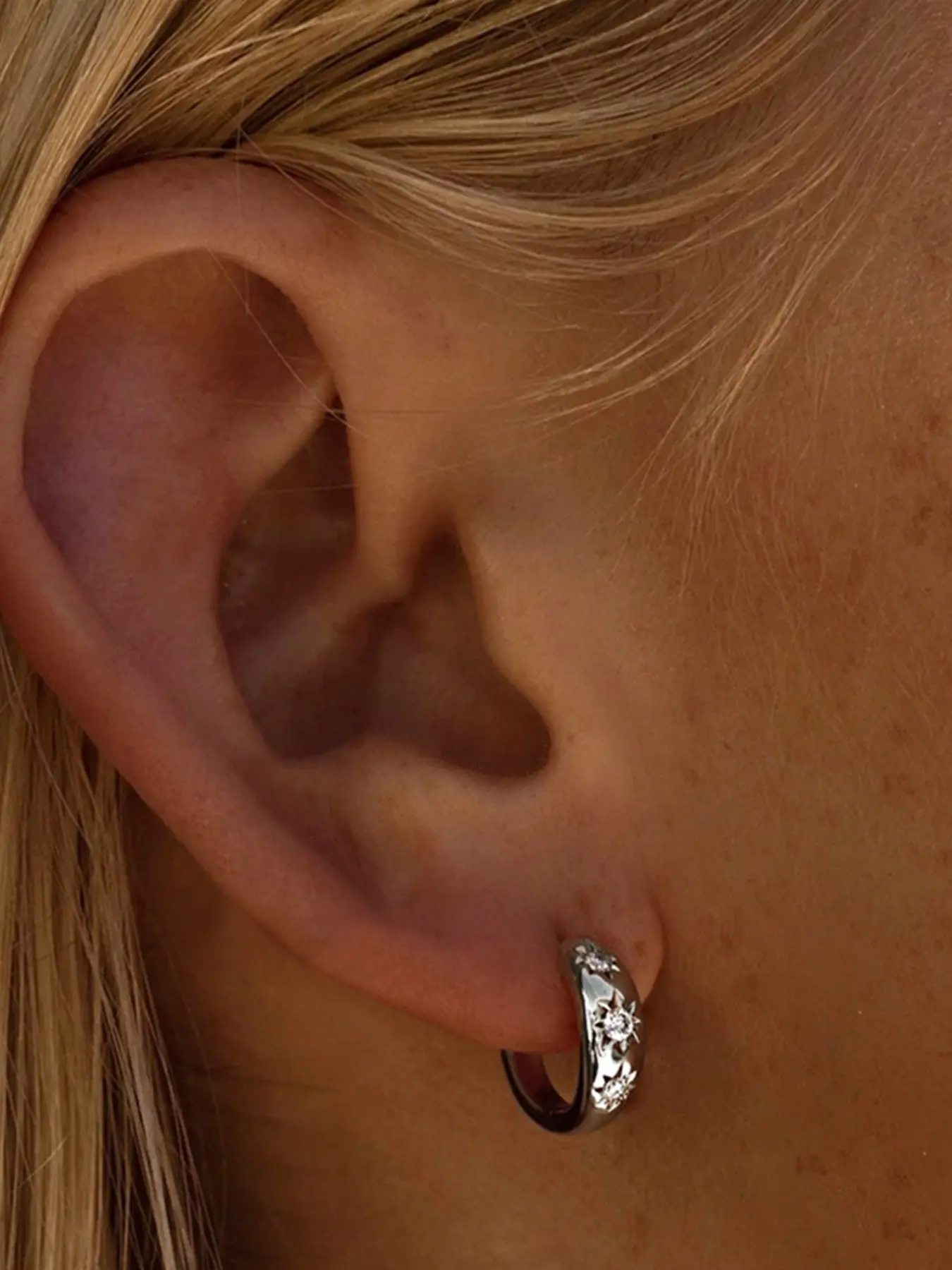 1Pair 925 Sterling Silver Classic Eight-Pointed Star Cubic Zirconia Hoop Earring Hypoallergenic Cartilage Helix Tragus Lobe Piercing Jewelry Suitable For Women For Daily, Dates, Vacation, Wedding, Party, Holiday Gift