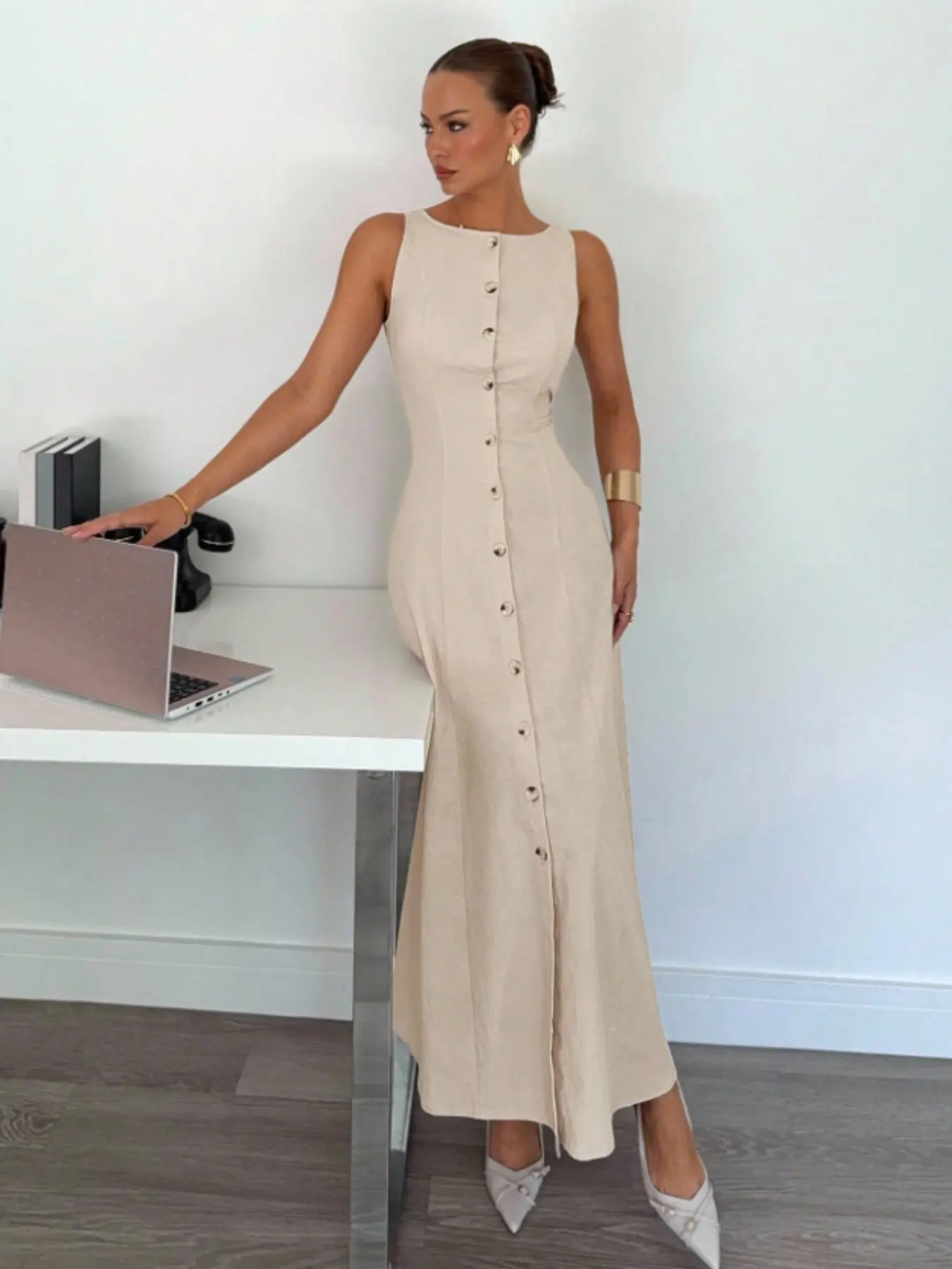 Elegant Peach Color Summer Sleeveless Backless Long Dress for Women, Chic, Stylish and Comfortable Design, Perfect for Warm Weather