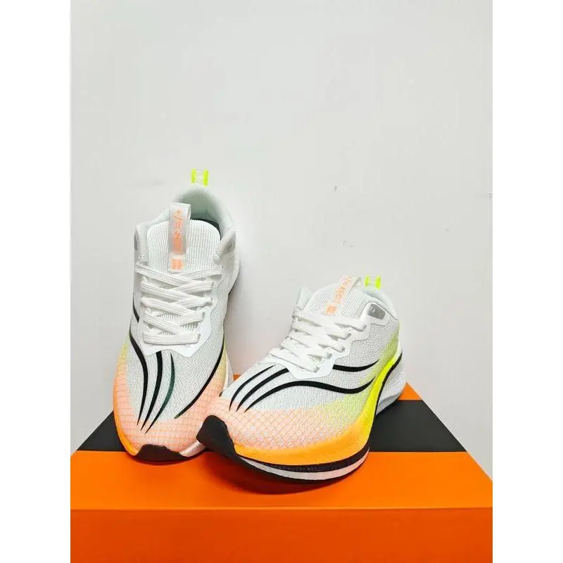 Unisex Gradient Running Shoes, Lightweight Breathable Design, Shock Absorption, Road Running Training, All Seasons, Medium Width