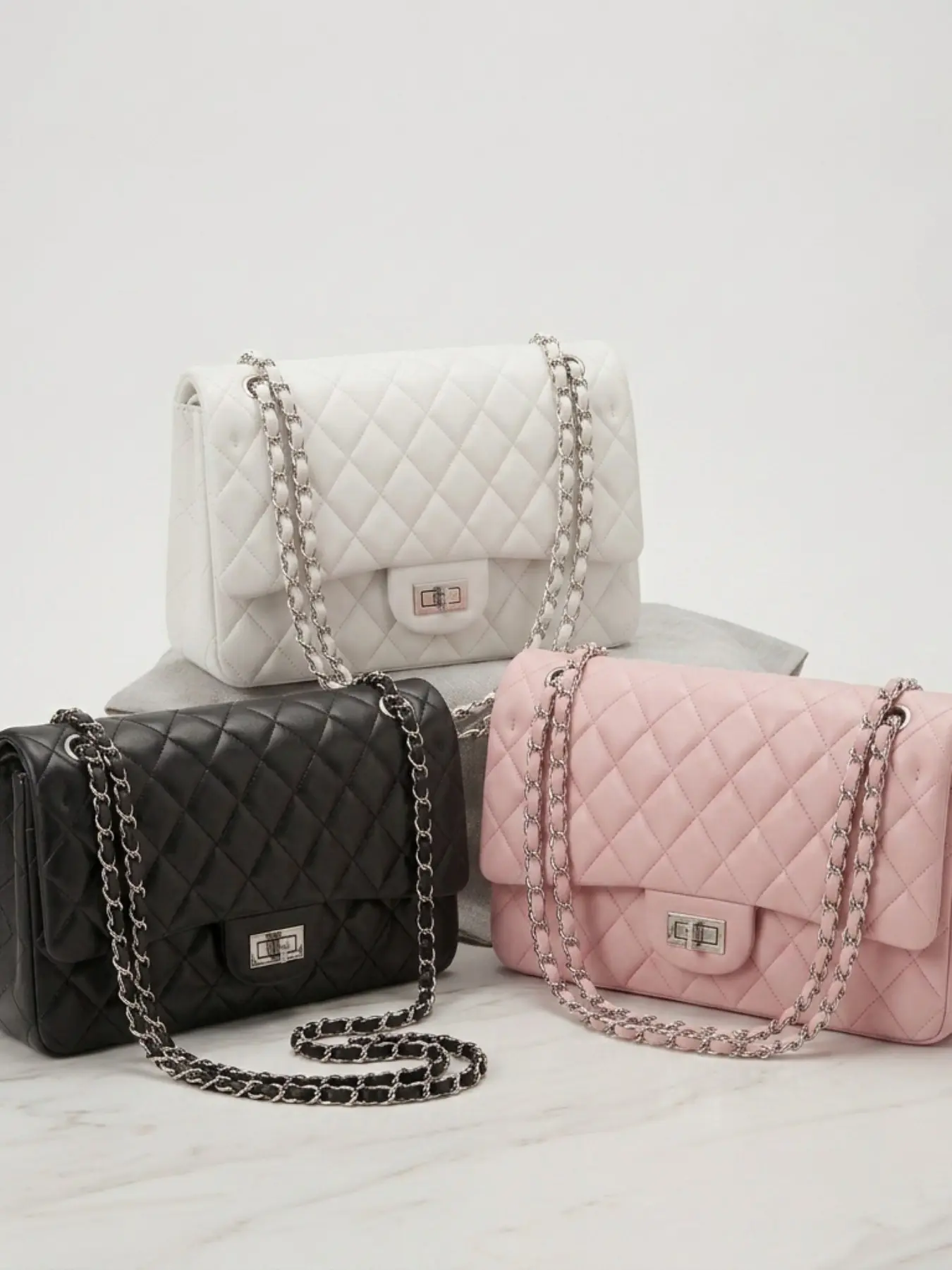 Ryan’s Selection Classic Rhombic Lattice Chain Bag for Women, Flap Closure, Versatile Shoulder & Crossbody Carry,Classic Plaid Chain Bag, Versatile Flip Cover Design, Single Shoulder Crossbody for Women, Daily Commute Bag, Elegant and Practical