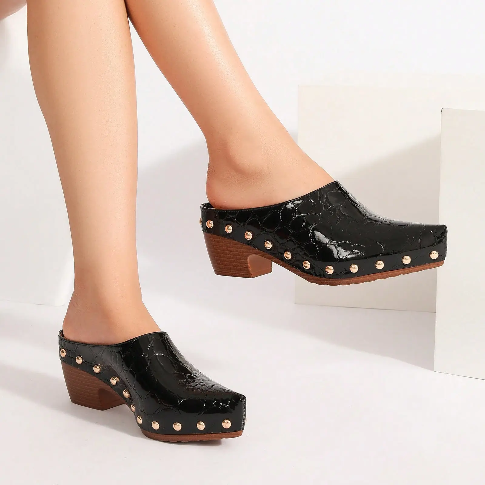 Women's Studded Mule Clogs, Vintage Western PU Slides with Crocodile Emboss and Square Toe, Backless Slip-On Wooden Block Heel Rubber Sole Casual Shoes, Rubber Pu, Slip Resistant Shoes