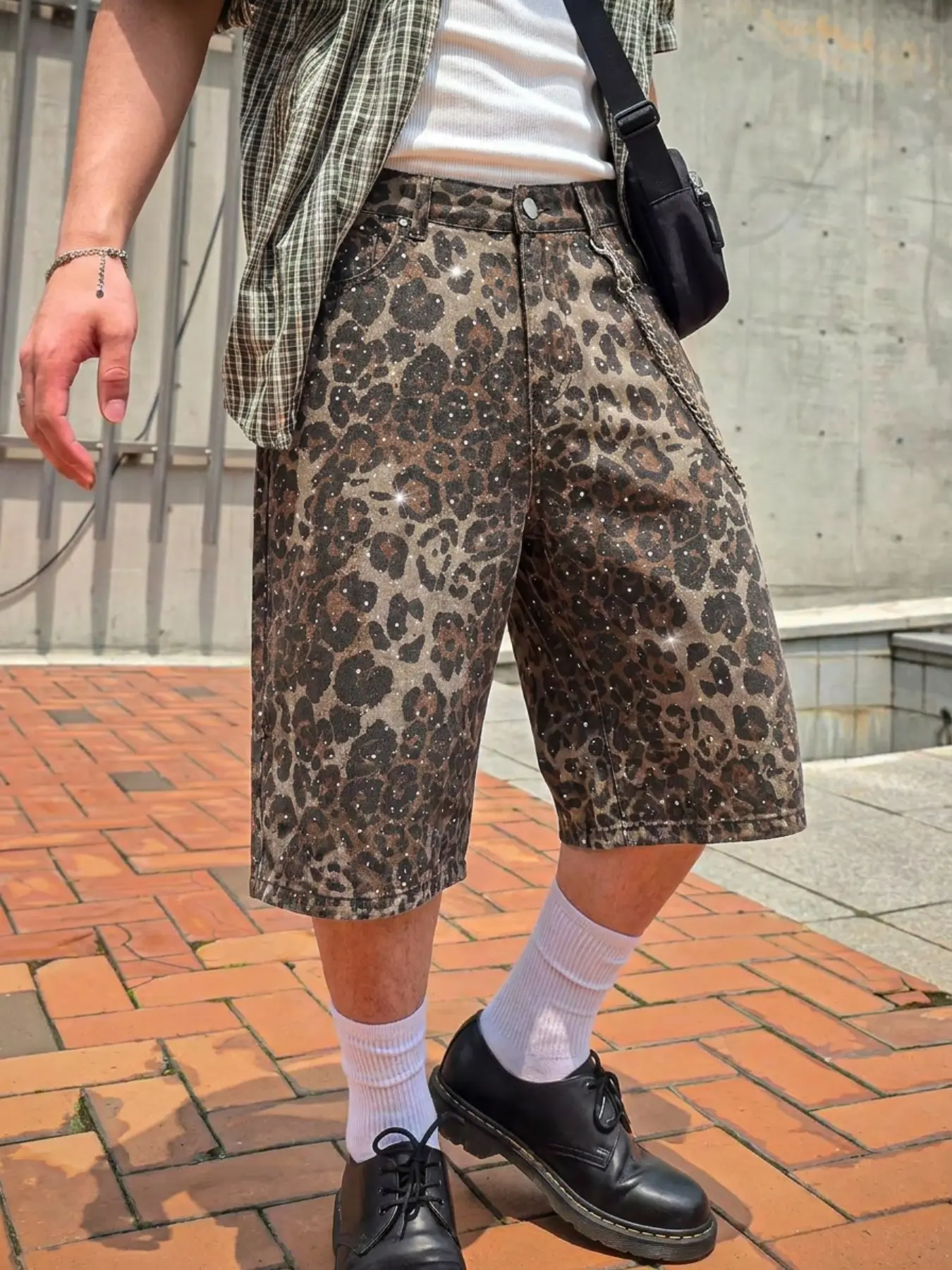 Men's Leopard Print Denim Shorts, Breathable Cotton, Baggy Oversized Loose Fit, Casual Streetwear Gym Shorts, All-Season Fashion, Comfortable and Stylish