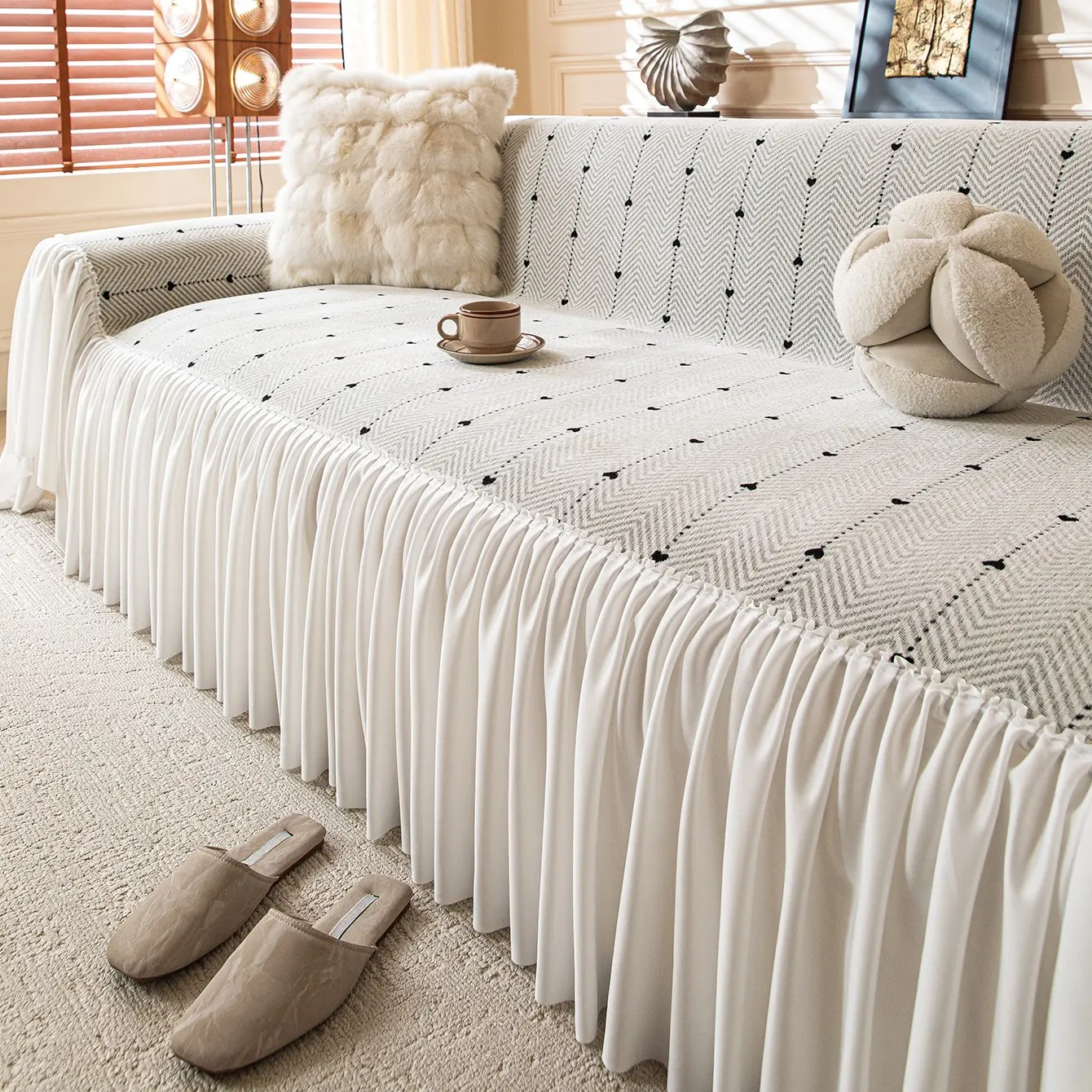 Cream Style Full Cover Heart Sofa Cover, Easy Clean, Washable Sofa Covers, Pet Friendly, Dustproof, Reusable, All Season Home Decor, 1 Count
