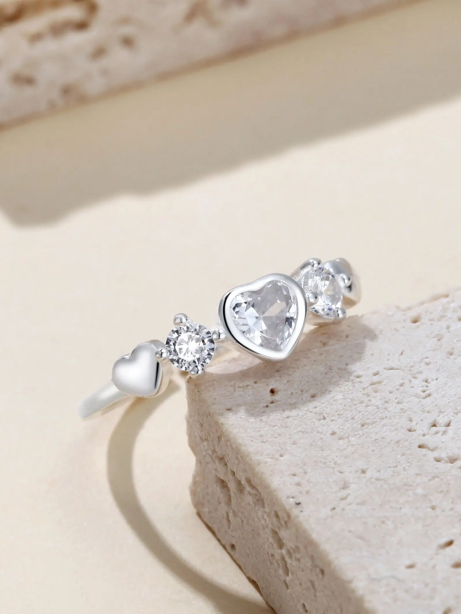 Women's Silver Color Heart Rhinestone Ring, Adjustable Open Band, Fashionable Index Finger Ring, Unique High-End Design