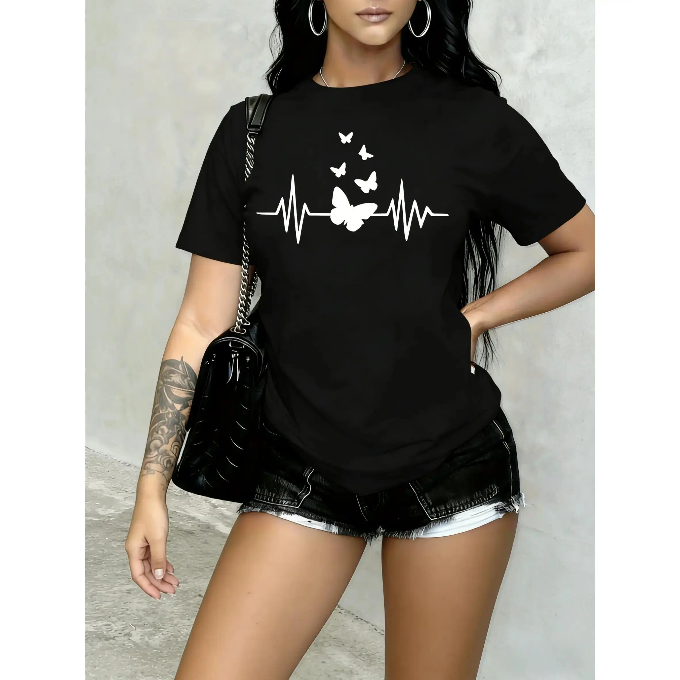 Heavy Cotton T-Shirt for Women with Printed Heart, Featuring a Casual Classic Fit and Short Sleeves, Short Sleeve Tops, Cold Wash, Side Seamless
