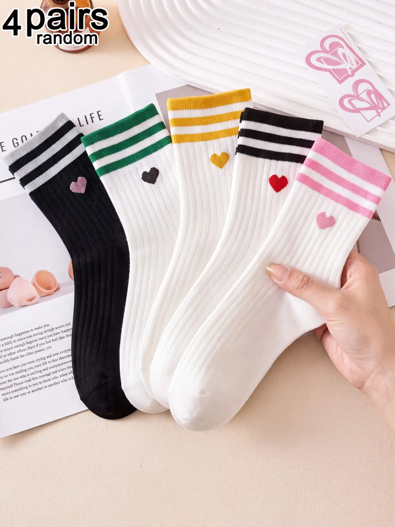 4 Pairs Random Women's Multi-Color Striped Heart Ankle Socks, Breathable Cute Sweet College Style, Perfect for Outing Commute Gift