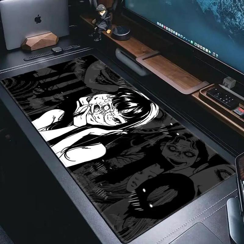 'Black and white Mouse Pad Cute HD branco Desk Pad Extended Gaming Keyboard Mats Large XXL Gamer Collage Horror Anime Mousepad'