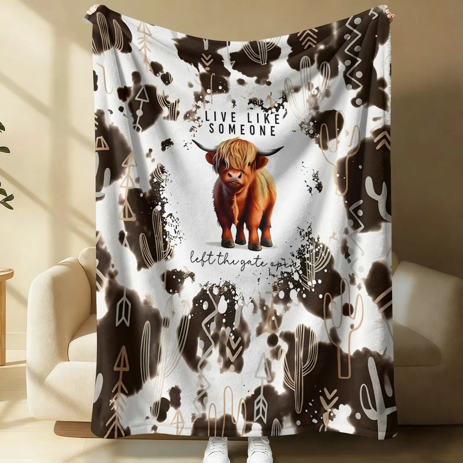 Western Highland Cow Cow Print Flannel Blanket, Cactus Arrow Inspirational Quote Warm Throw for Couch Bed Car Seat, Multi-Functional Foldable Lightweight Portable Travel Blanket, Perfect Gift for Highland Cow & Western Style Lovers