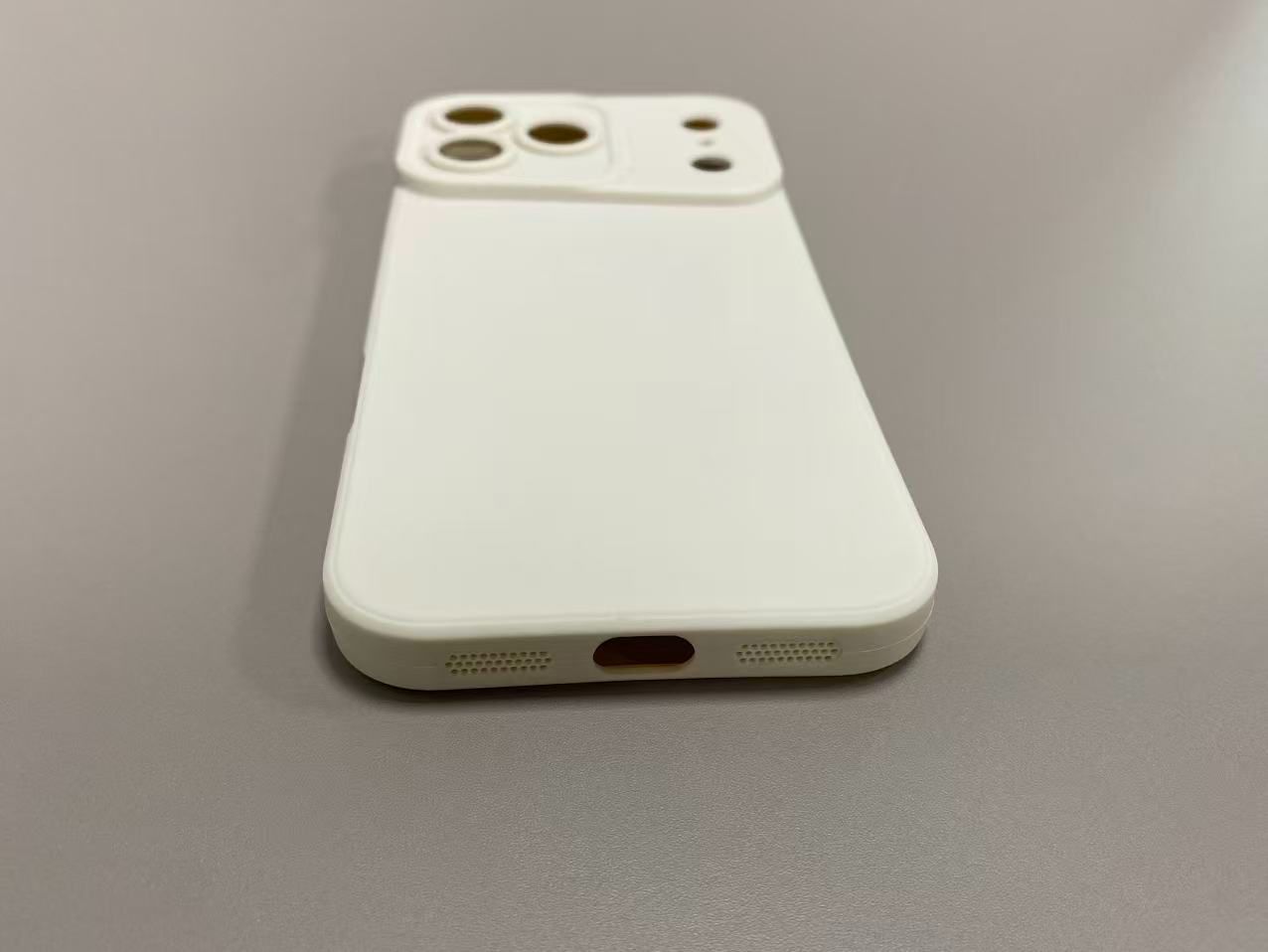 Phone Case: Merry Christmas Tree Bow Design Heartfelt Phone Case, Full Shockproof Fashion Phone Case, Suitable for iPhone 17 16 E 16 15 14 13 12 11 87 Pro Pro Max Plus XXs Xr Xs MAX, Camera Protection, Phone Case Protection, Gift, Phone Case