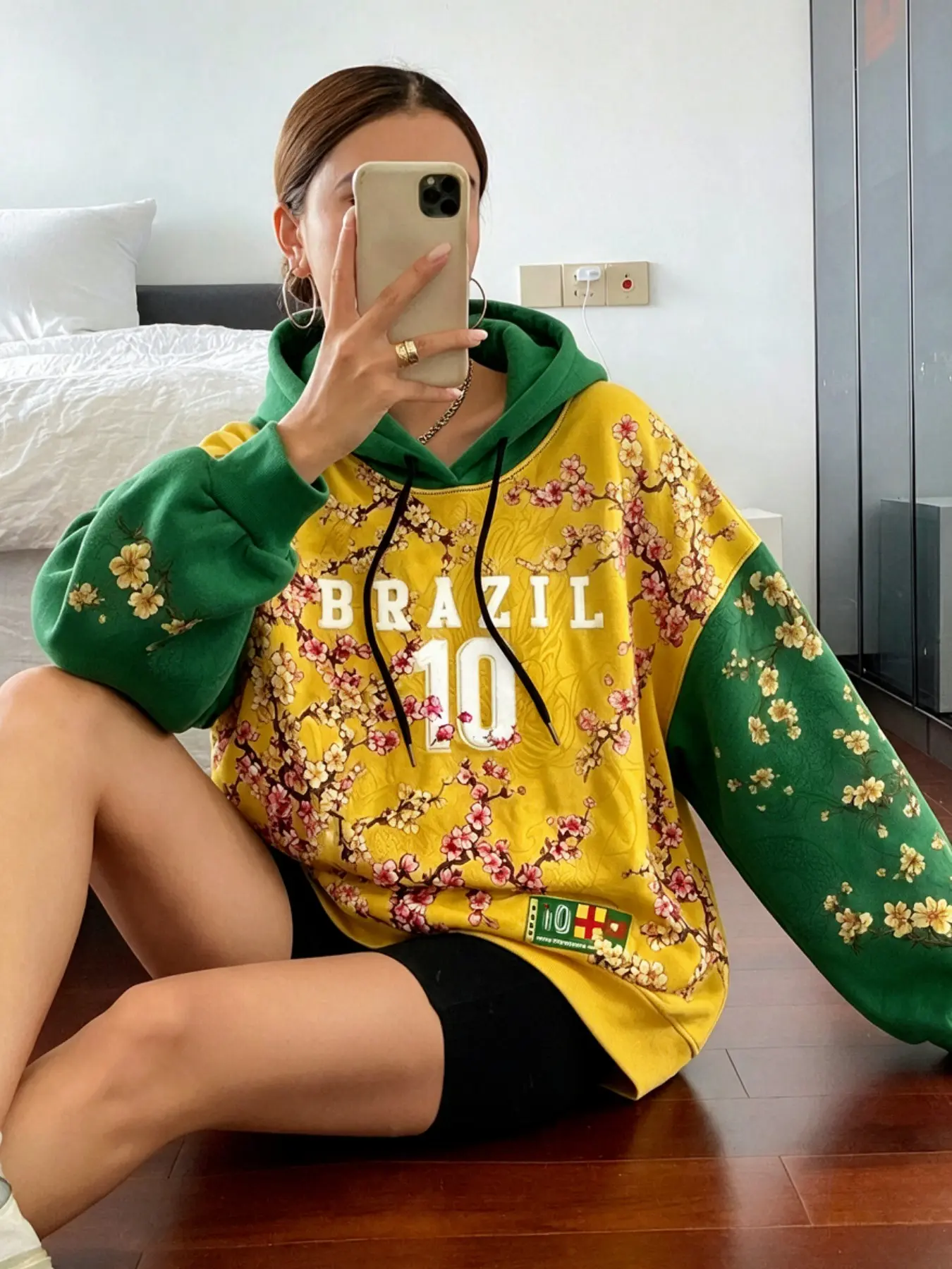 American Vintage Brazilian Floral Print Hoodie for Women, Colorblock Patchwork Loose Fit Short Sleeve Pullover