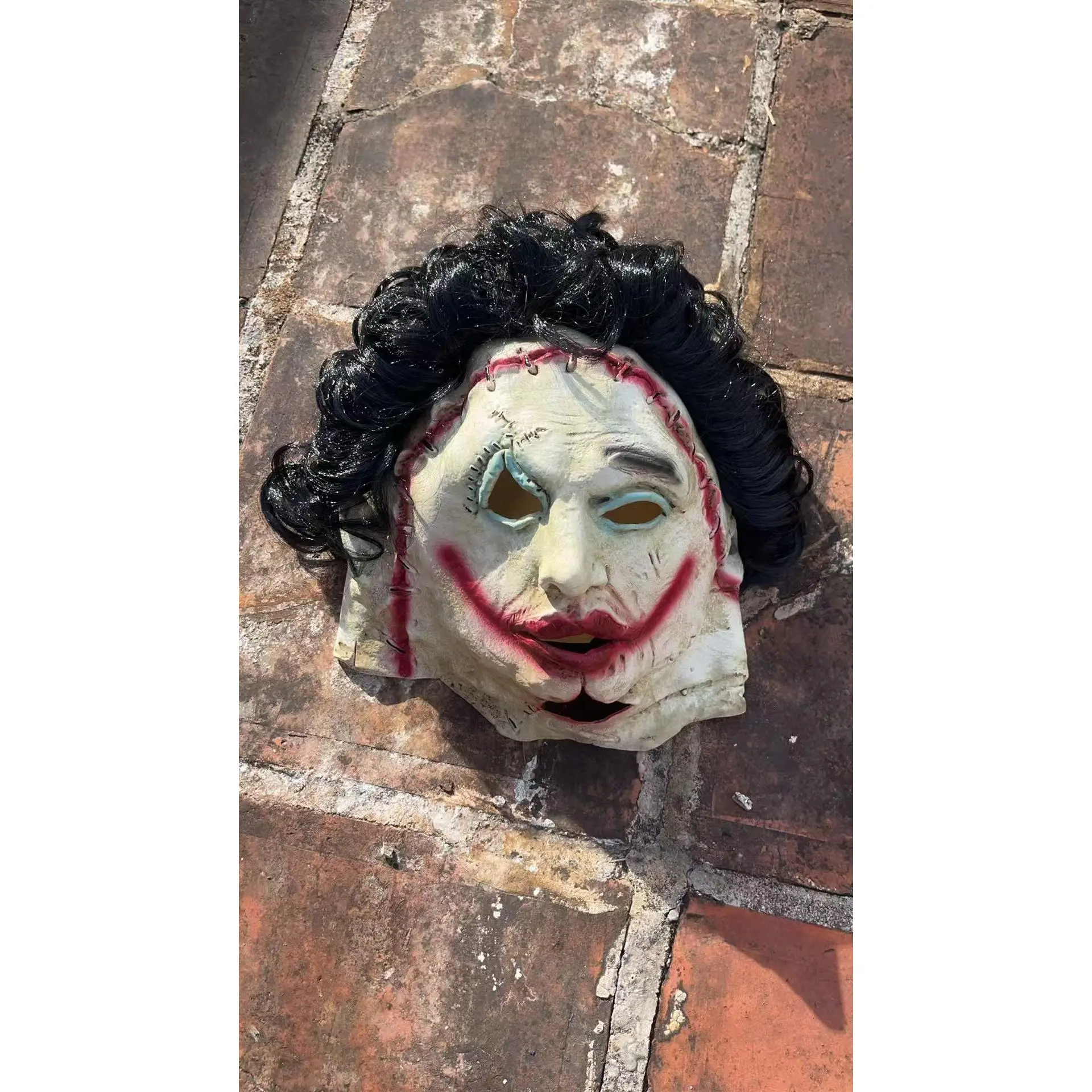 Latex Horror Mask, Comfortable Texas Chainsaw Killer Prop for Adult Halloween Party Cosplay & Christmas Events