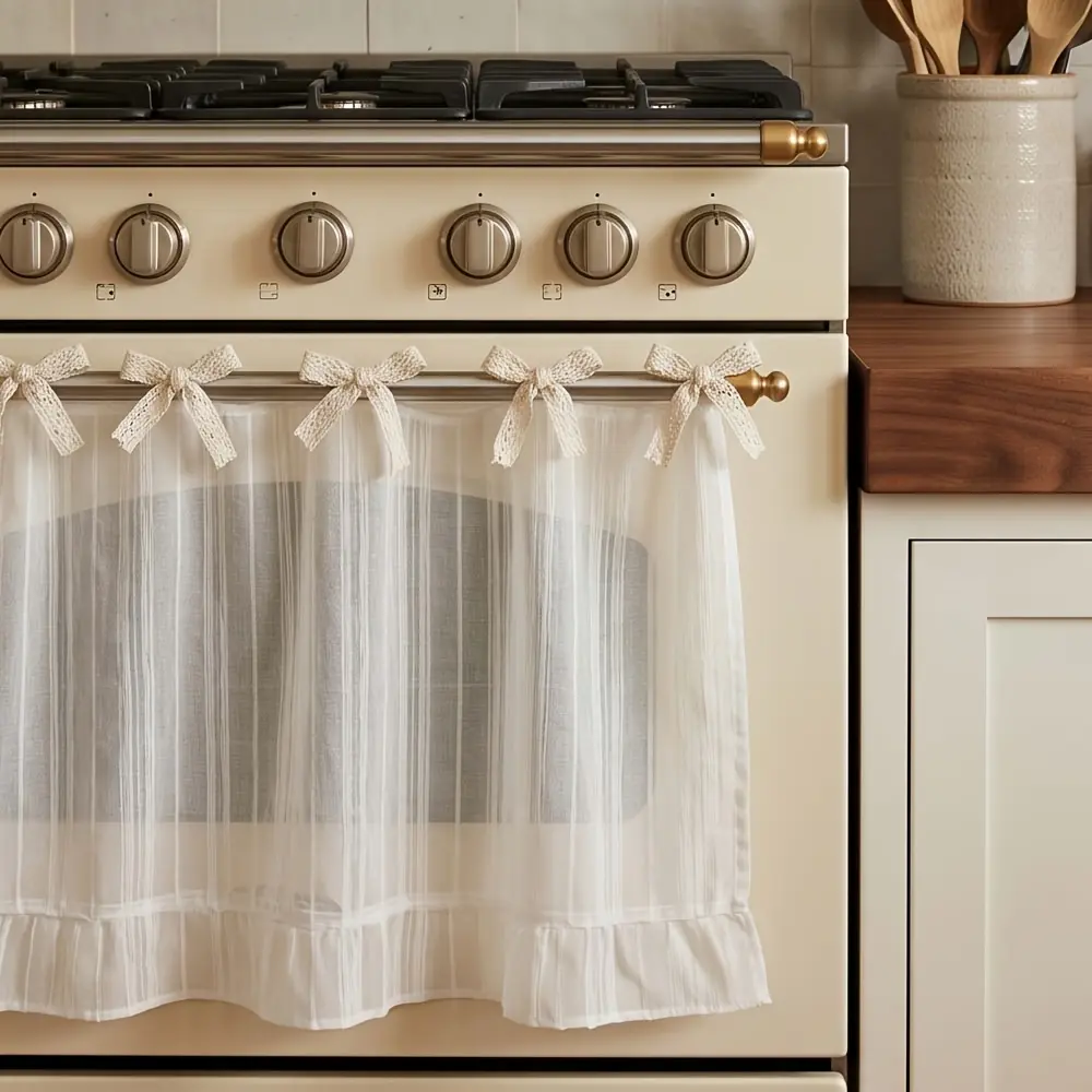 The Cottage Style, The White Curtain Cover of The Oven and Dishwasher, and The Modern Kitchen Skirt with Pleats and Ribbons Are Very Suitable for Hiding Things in The Hole, Creating A Simple Appearance for The Family Kitchen, Kitchen Accessories