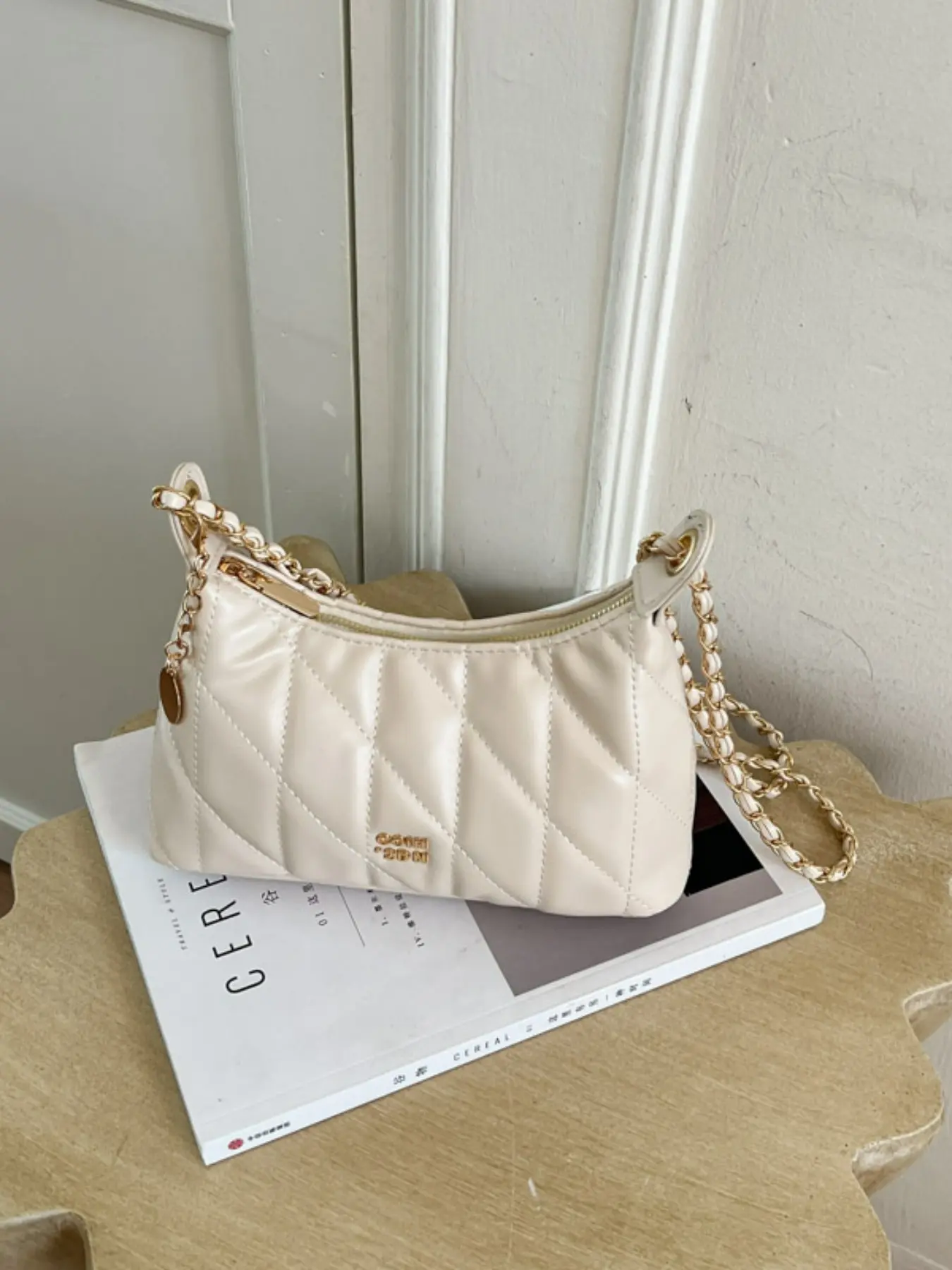 New Fashion Elegant Crescent Moon Bag, Half Moon Bag, Chic Chain Shoulder Crossbody Bag, Modern Simple Style, Perfect for Shopping and Commuting, Half Moon Purse, Crossbody Handbag