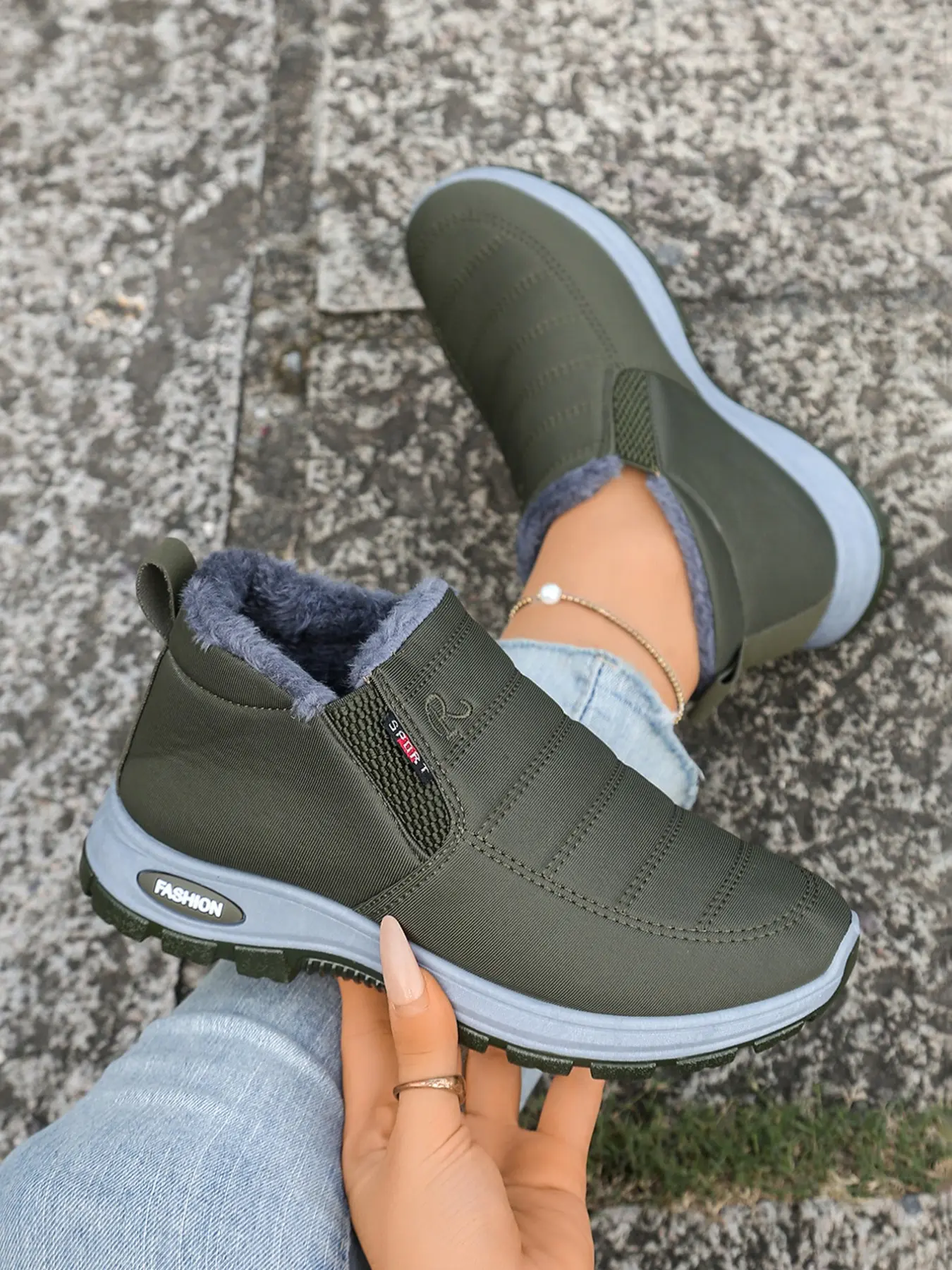 Women's Quilted Nylon Elastic Slip On Ankle Winter Snow Booties, Thick Plush Fleece Lined Rugged Non-Slip Two-Tone Platform Warm Casual Shoes with Pull Tab for Cold Weather Daily Walking & Outdoor Errands