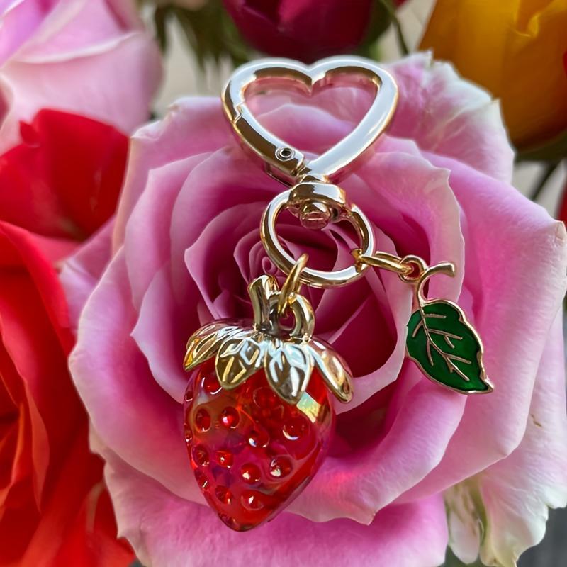 Cute Strawberry Design Keychain, Multi-Application Hanging Decoration, Heart Shaped Keychain, Phone Accessories for Women & Men, Bag Charm, Pink