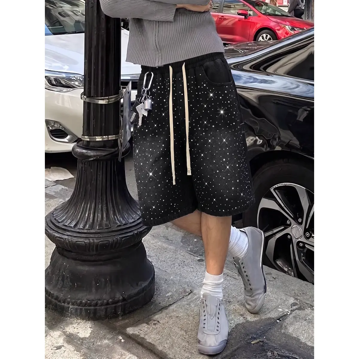 Men's Bling Rhinestone Casual Shorts Elastic Waist Drawstring Relaxed Fit Sweat Shorts Soft Breathable Streetwear Hip Hop Y2K Fashion Crystal Star Pattern Athletic Shorts for Gym Workout Running Beach Travel Festival Everyday Wear