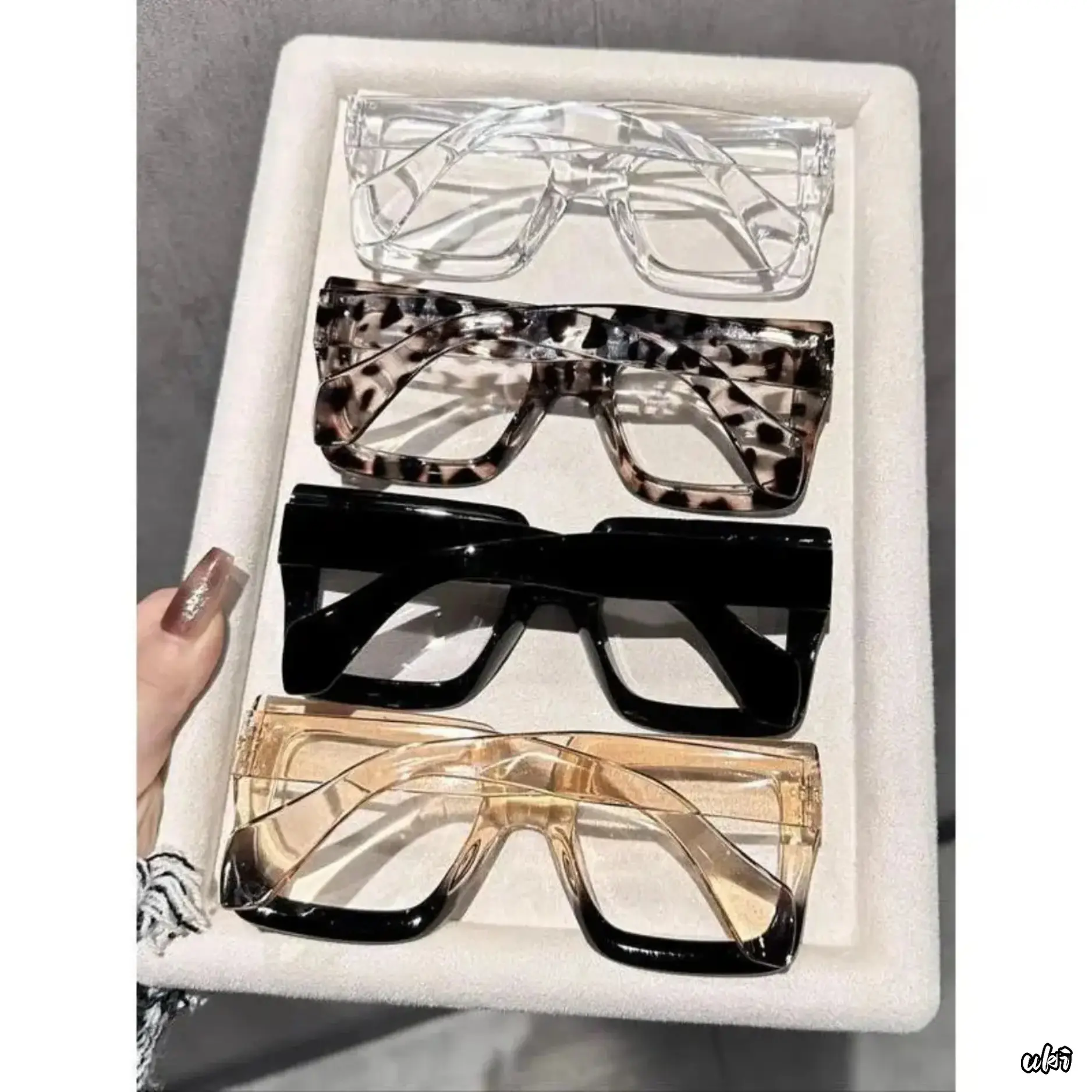 Unisex 4-Pack Plastic Eyeglasses - Leopard Print (Animal Grain Design), Gradient Ombre Frames, High-Toughness Plastic, Nonslip, Compact Foldable Trendy Casual Outdoor Eyewear Accessories, Daily Life