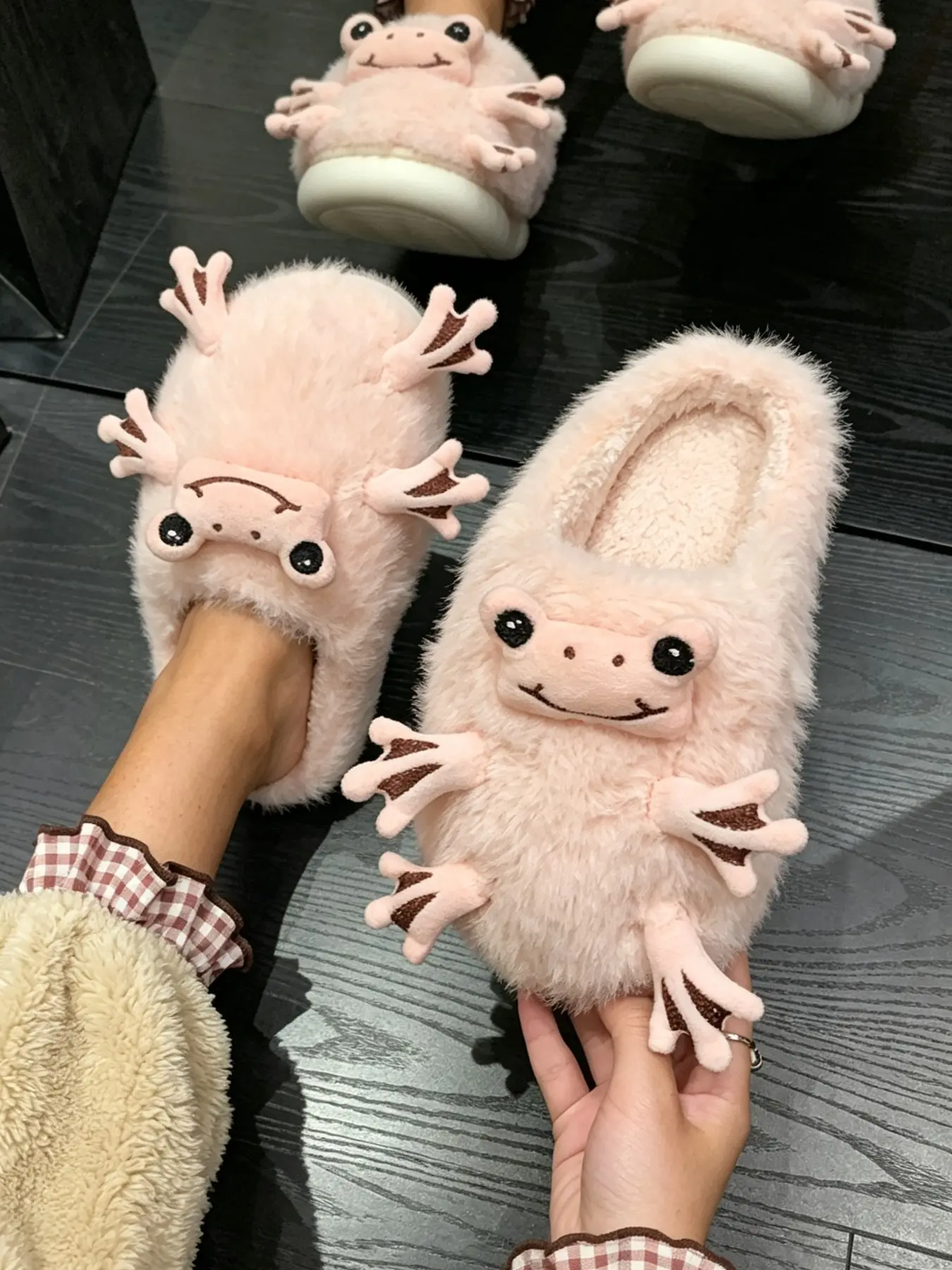 3D Frog Plush Slippers, Thickened Anti-Slip Cotton Slippers, Home Dorm Indoor Autumn Winter, Limited Time Offer