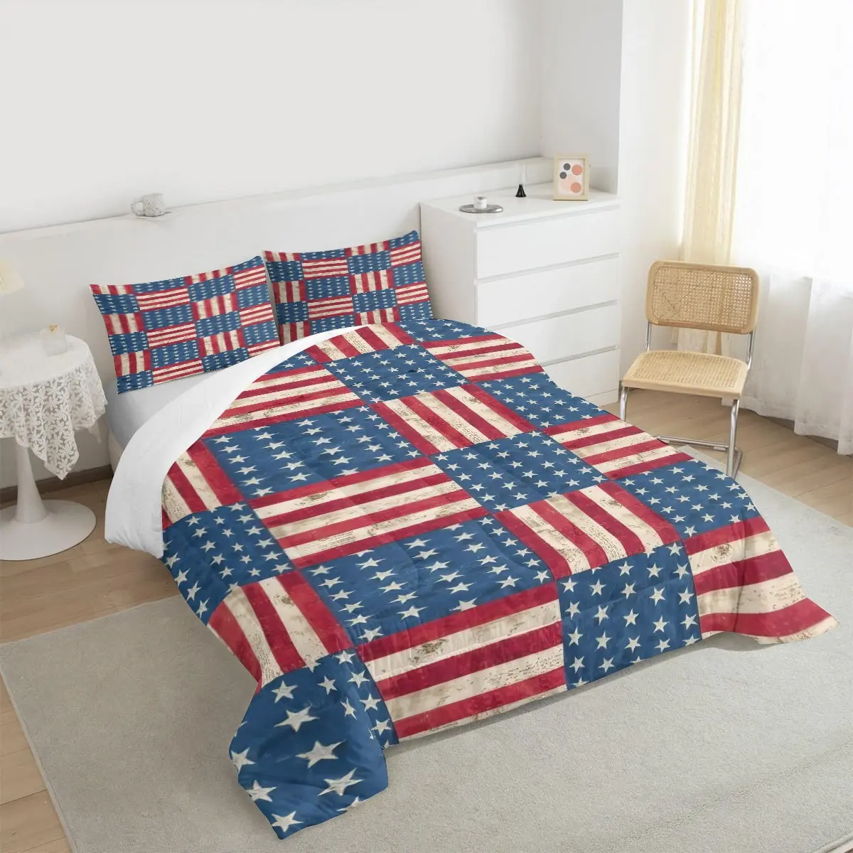 Vintage National Flag Patchwork Pattern Comforter Set, 2/3Pcs Patriotic Bedding Set, Breathable Quilted Quilt, Wonderful Holiday and Housewarming Gift Choice. 1 or 2 Pillowcase, No Filling