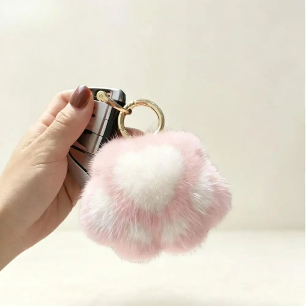 Kawaii Faux Fur Cat Paw Keychain - Sturdy Metal Clasp Casual Animal Bag Charm for Girls, Black & White Fluffy Durable Anti-Shedding Plastic Accessory, Birthday Gift with Paw Print