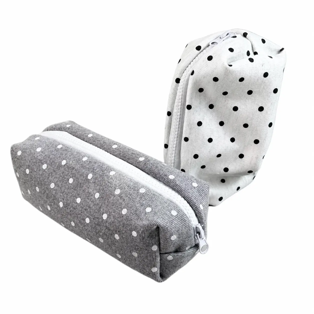 Large-Capacity Polka Dot Pencil Case for Students and Professionals – Lightweight, Durable Cotton Canvas Organizer with Smooth Zipper, Ideal for Pens, Makeup, Art Supplies, and Daily Essentials – Minimalist Korean-Inspired Design