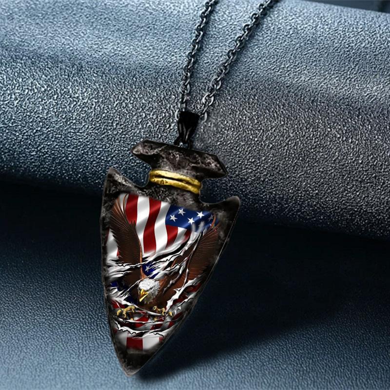 Men's Hip Hop Eagle Head Necklace European and American Creative Stars and Stripes Pendant Personality Animal Trendy Accessories