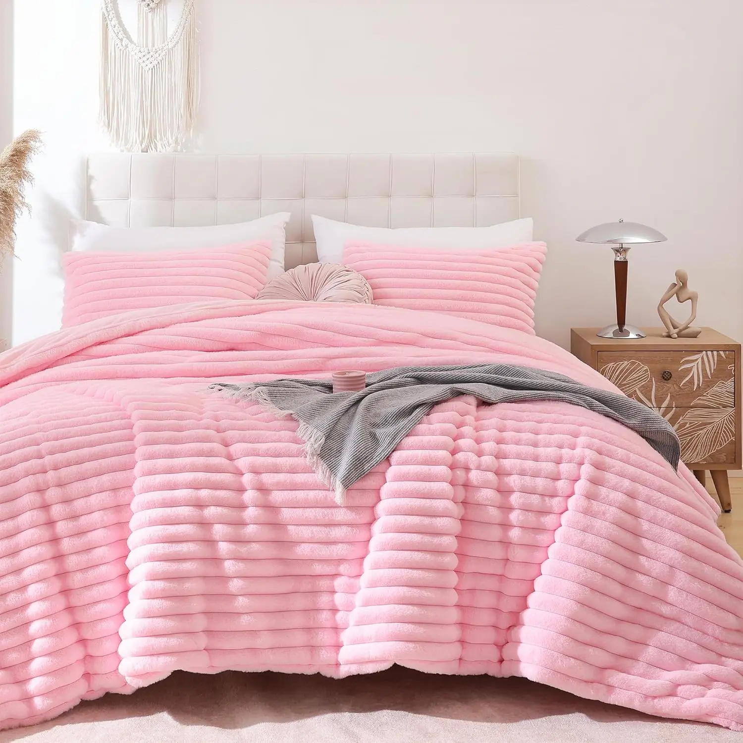 Fluffy Queen Comforter Set 3 Pieces - Pink Fleece Fluffy Comforter Set, Luxury Fuzzy Queen Bedding Set, Soft Warm Bed Set All Season, Heavy Faux Fur Comforter with 2 Pillow Cases