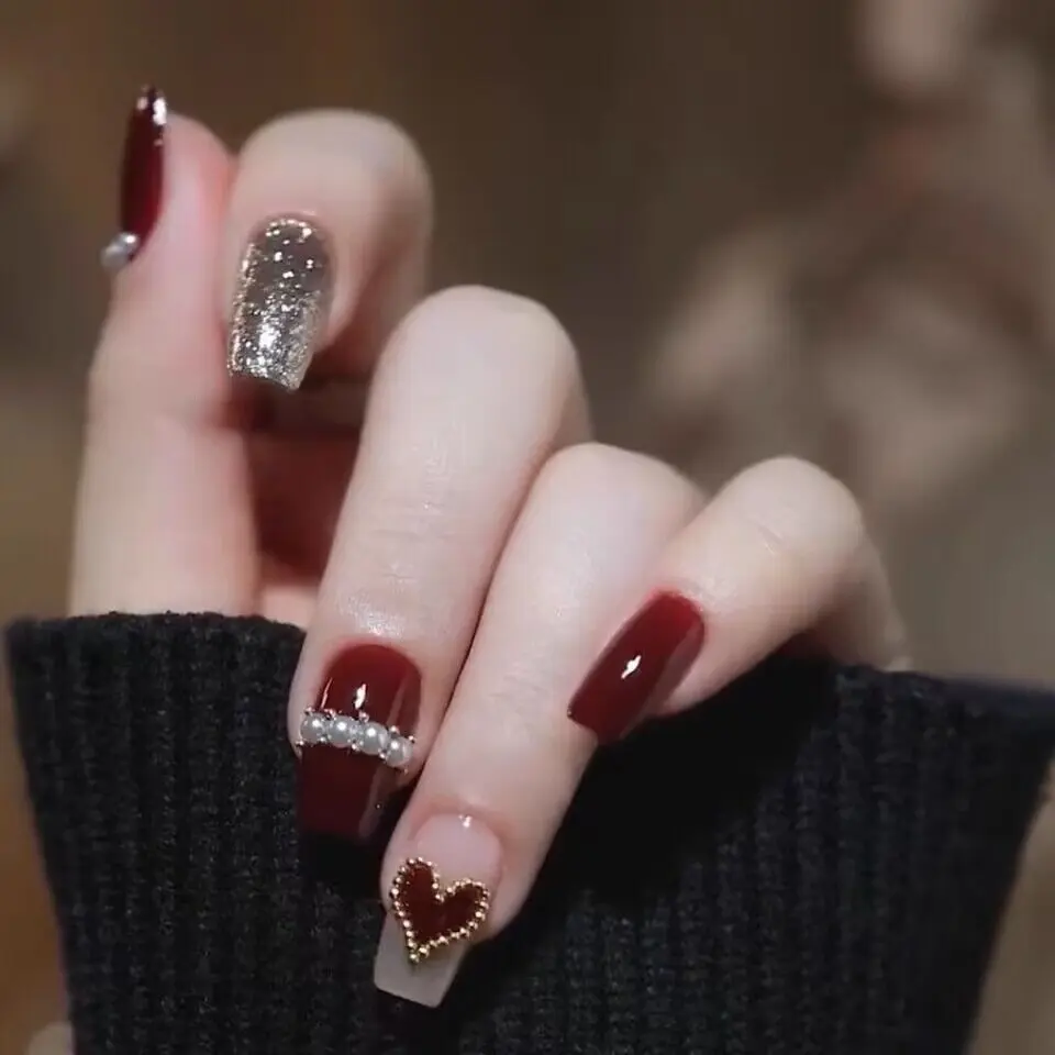 Purely handmade light therapy wearable nails in wine red with heart designs, reusable nail patches, exquisite ins-style