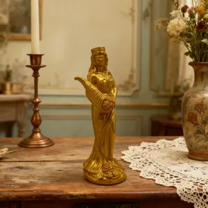 Golden Luck Goddess Art Sculpture, Mythical Resin Statue, Elegant Home & Office Decor, Ideal Gift for Business Opening & Moving in
