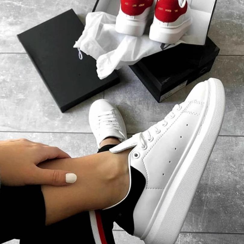 2026 Trendy, comfortable casual sports shoes, fashionable couple shoes, men's and women's white sneakers, height-increasing, wear-resistant sneakers, running shoes