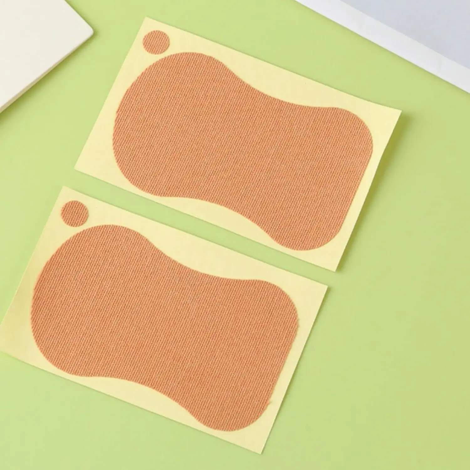 20pcs Underarm Sweat Absorbing Pads Invisible breathable cotton-feel adhesive patches Unisex Ultra-thin sweat-proof pads suitable for underarms, chest, back, and soles of feet