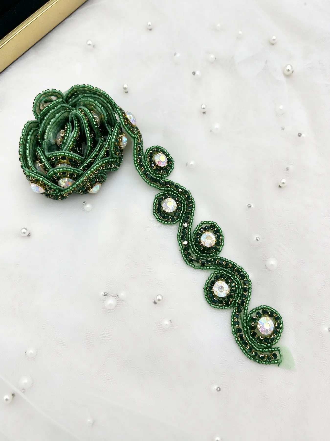 3D Rose Beaded Trim, Wave S-Type Ab Color Water Drills Netting Embroidery Patch, Dress Stage Costume Accessories, DIY Craft Decorative Rhinestones