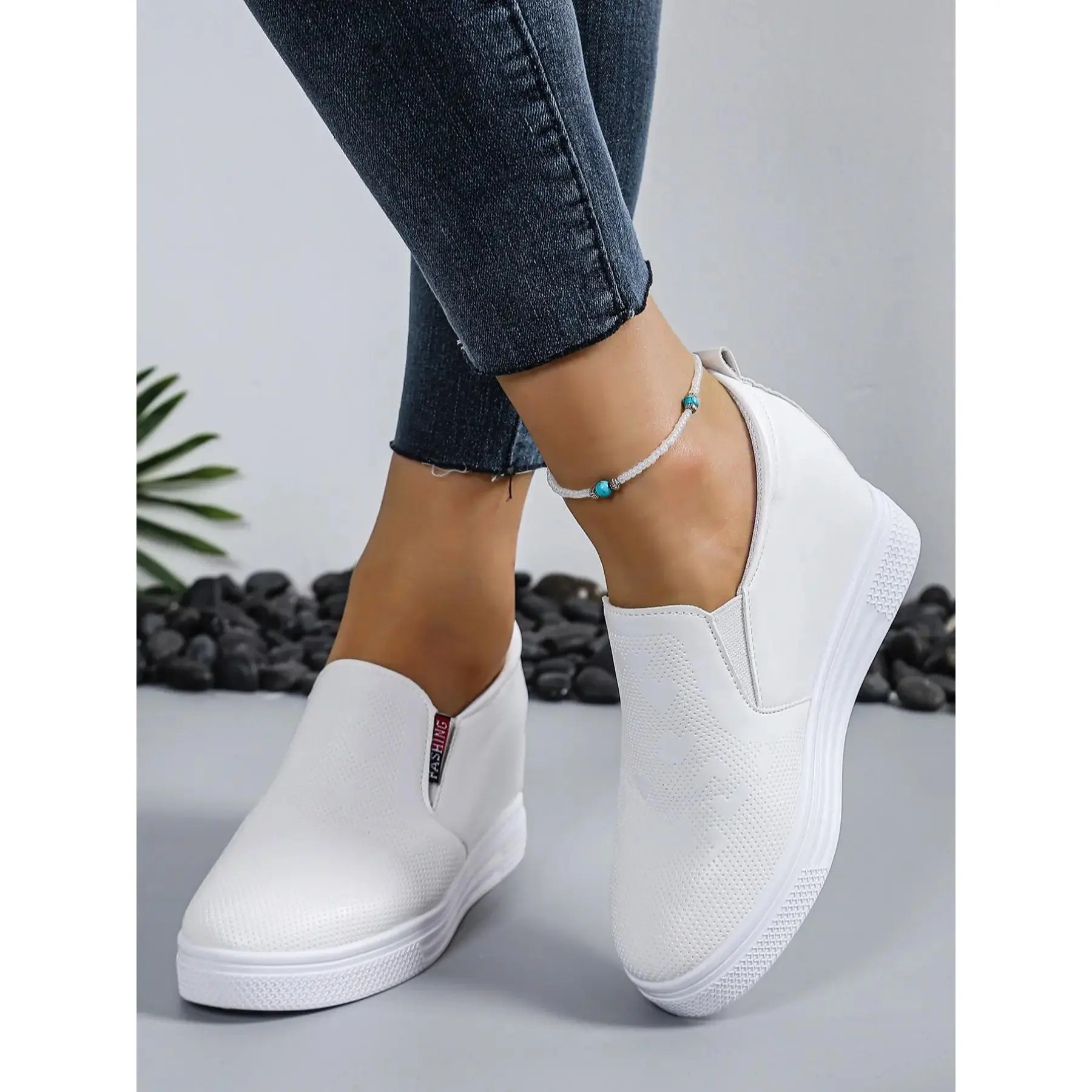 Women's Casual-On Heel Sneakers with Hidden Wedges, Lightweight Ons, Casual Wear Shoes, Versatile Everyday Style Chic Comfort, Trendy Shoes