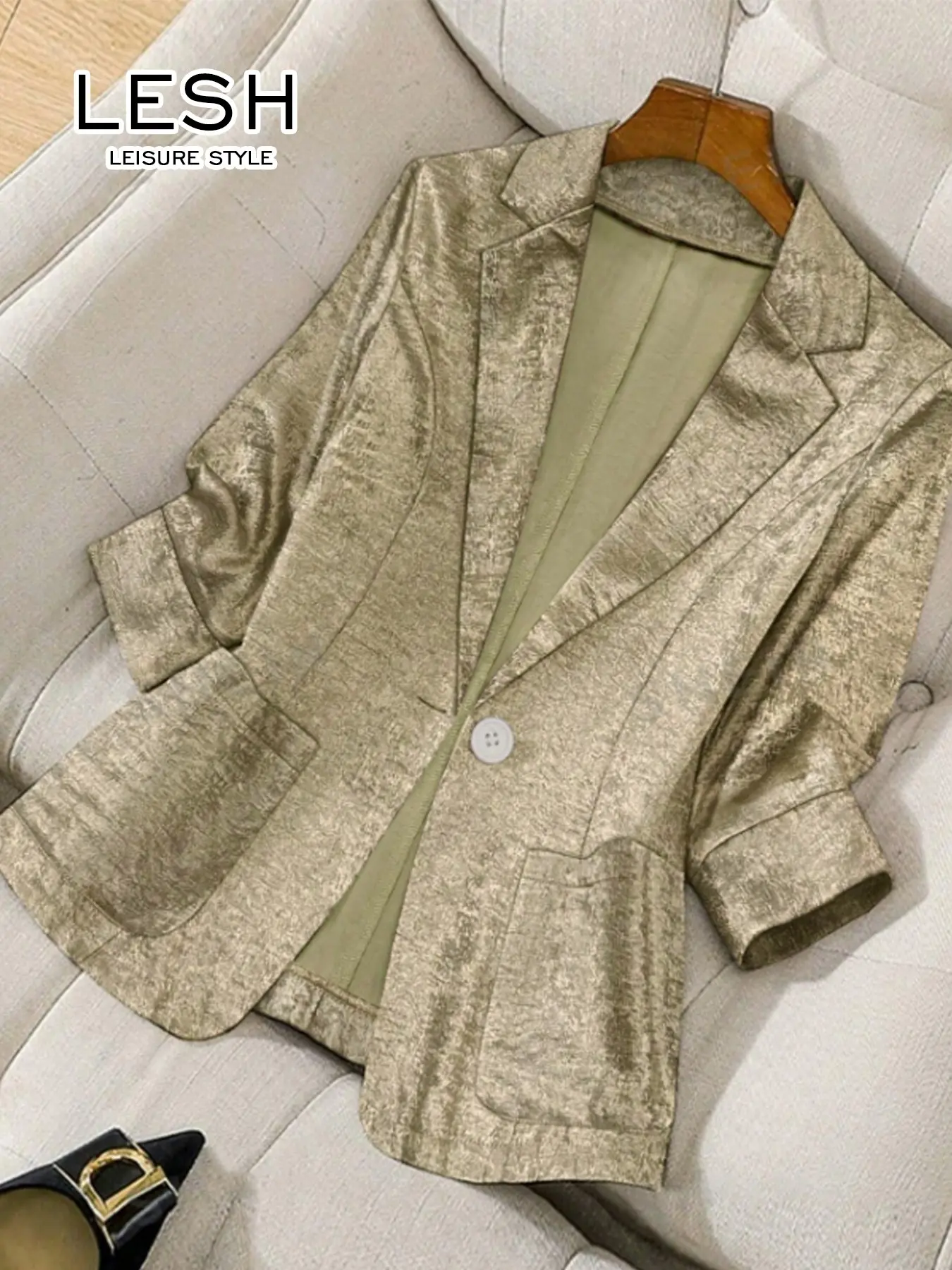2026 Winter European Style Seven-Quarter Sleeve Suit Jacket for Women, New Fashion Casual Small Blazer, Trendy, Chic and Elegant Design