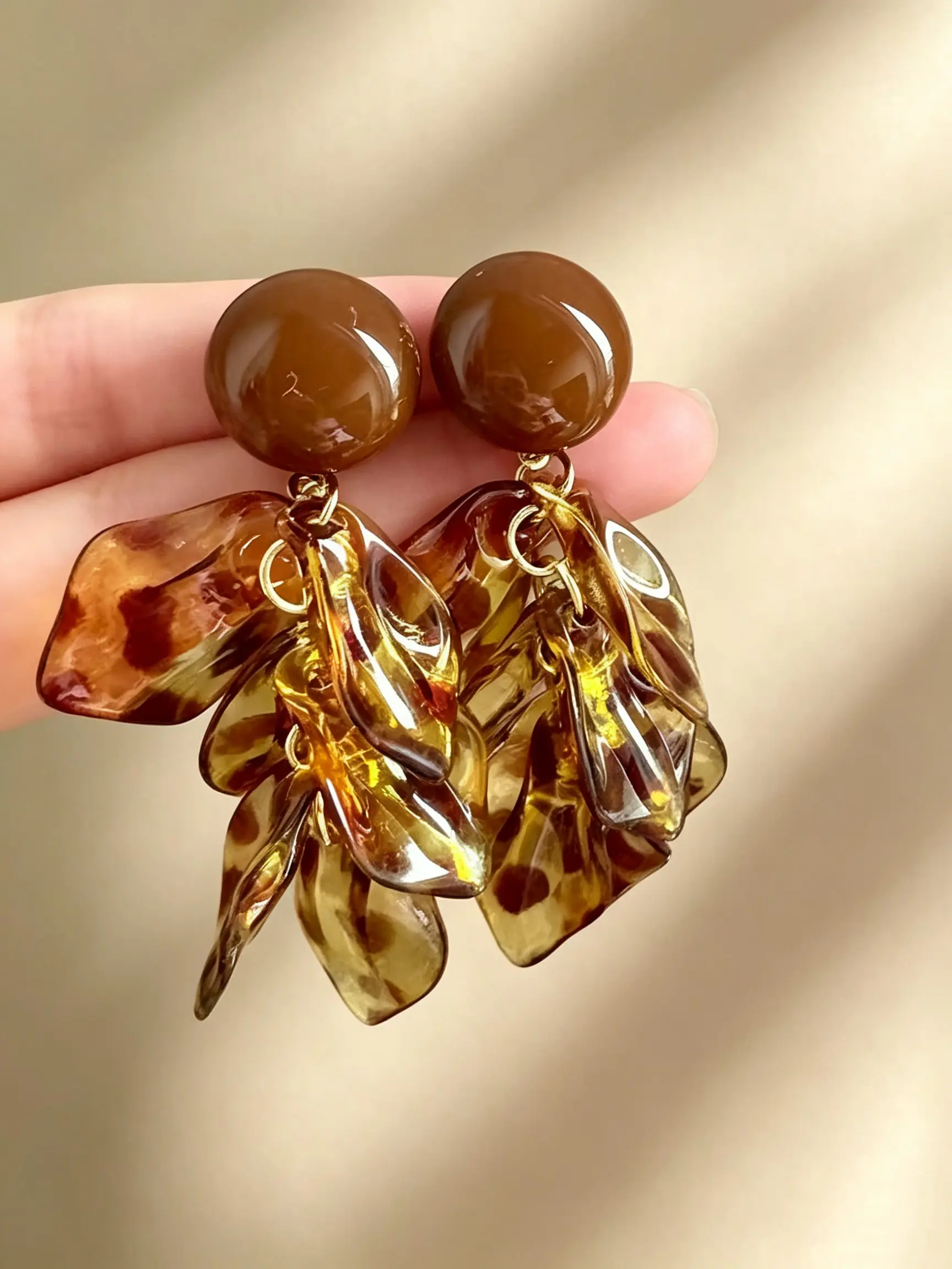 Vintage Amber Flower Earrings, Artistic Natural Style, Daily Wear Jewelry, Perfect Gift, Chain and Irregular Metal Pieces