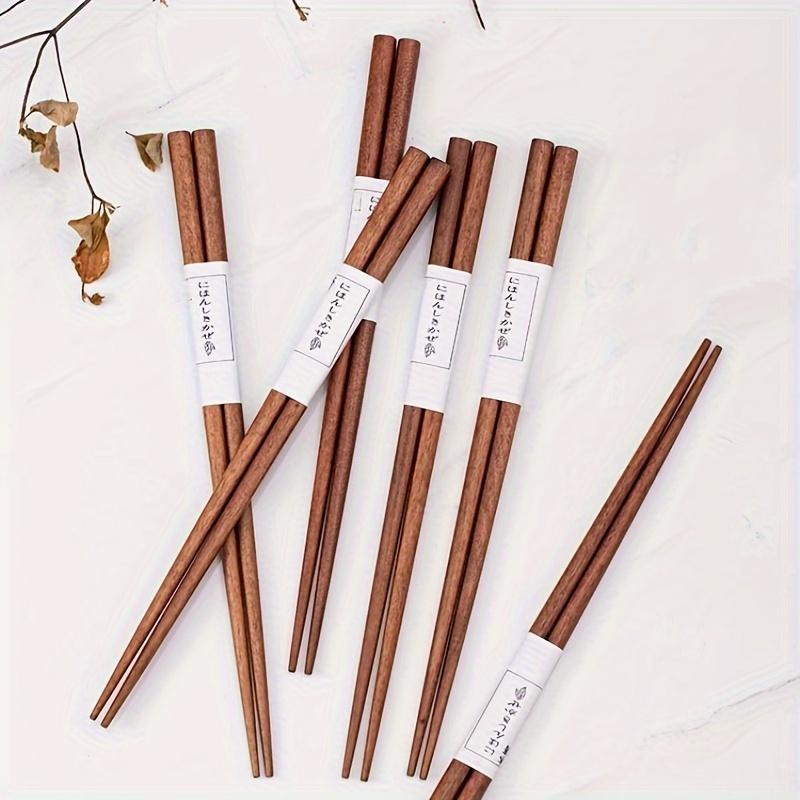 5pcs of Natural Ironwood Chopsticks, Suitable for Home Use, High-End, Non-Slip, Pointed Wooden Chopsticks.