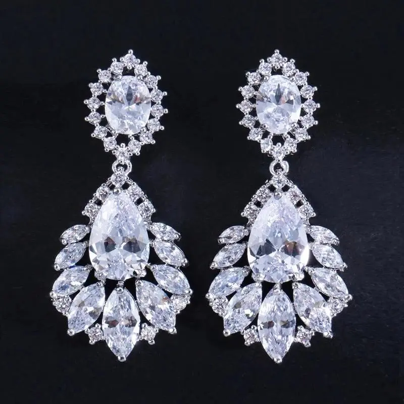 CWWZircons Elegant AAA+ Cubic Zirconia Long Drop Size Dangling Earrings with Crystal Cluster, Bridal Look Wedding Party Jewelry CZ202